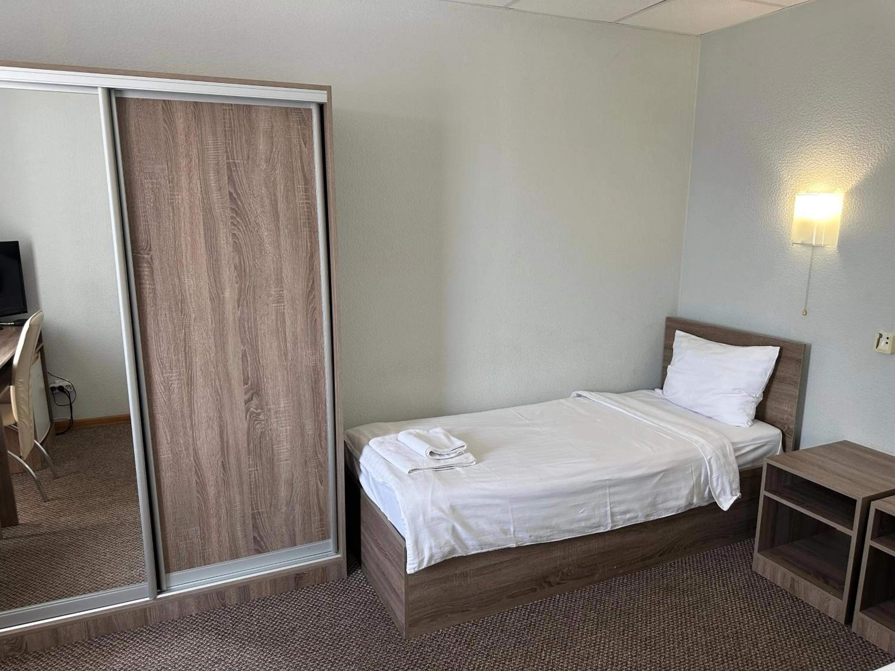 Bed in Yavir