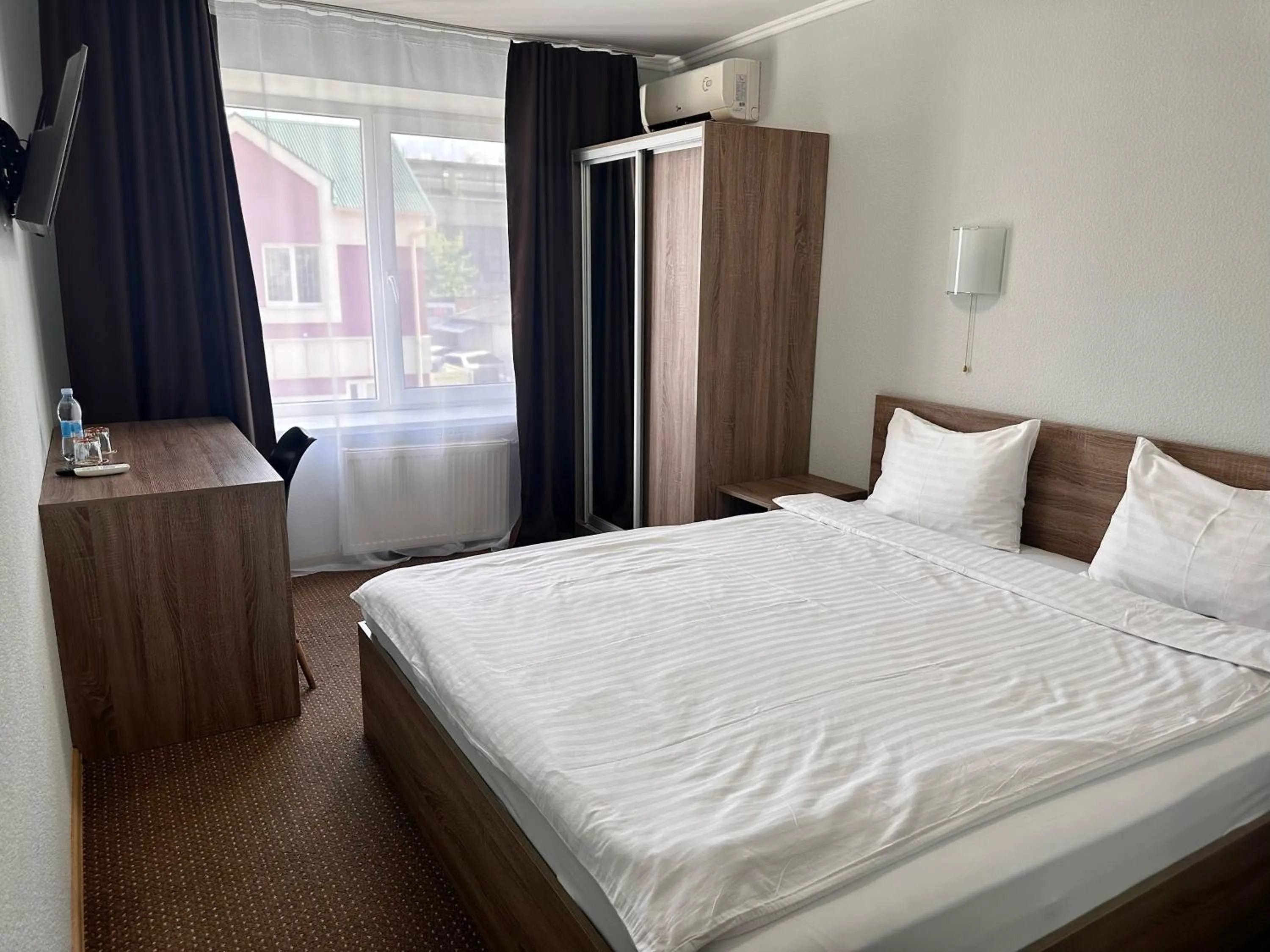 Bed in Yavir