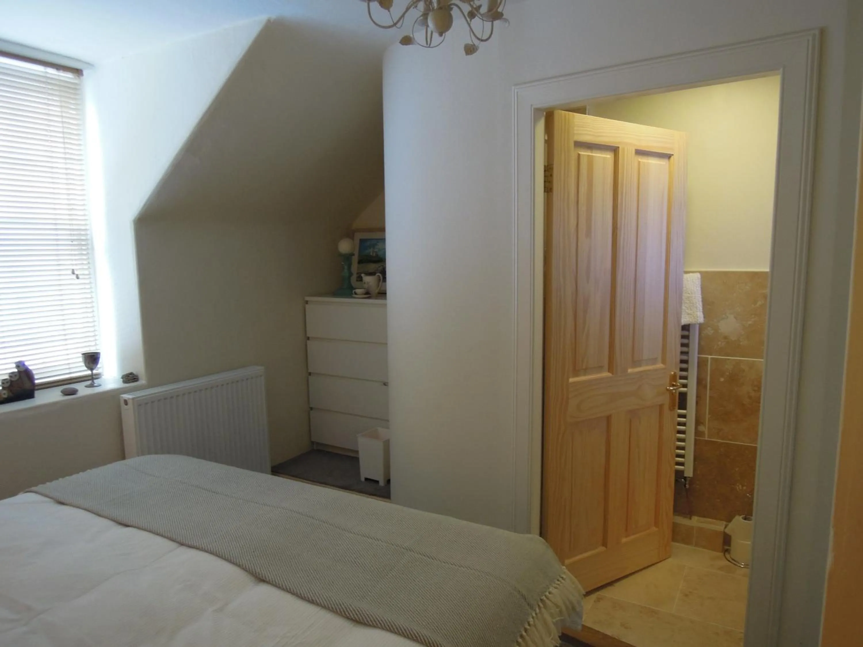 Bed in Seascape Largo