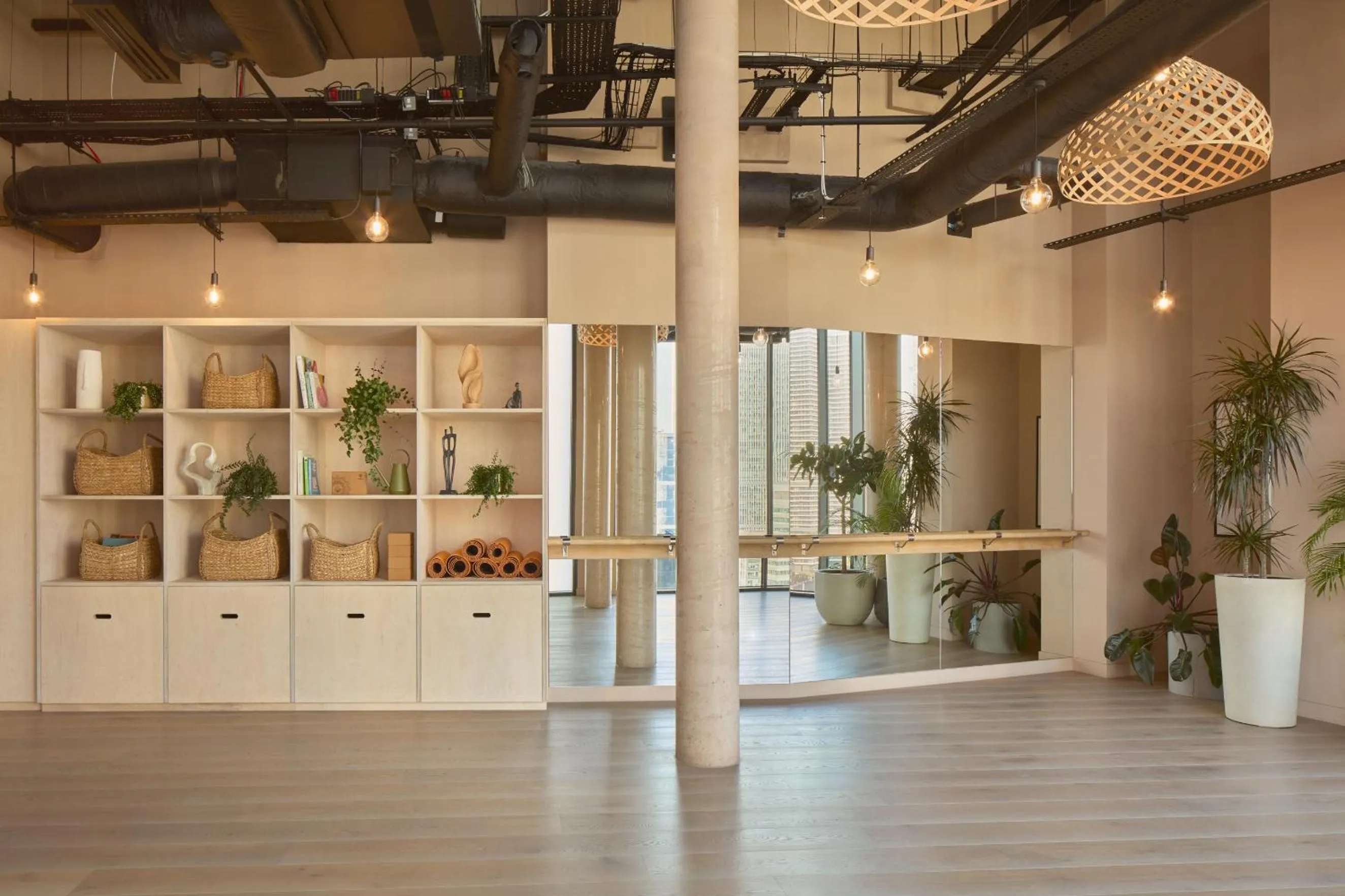 Spa and wellness centre/facilities in ARK Canary Wharf