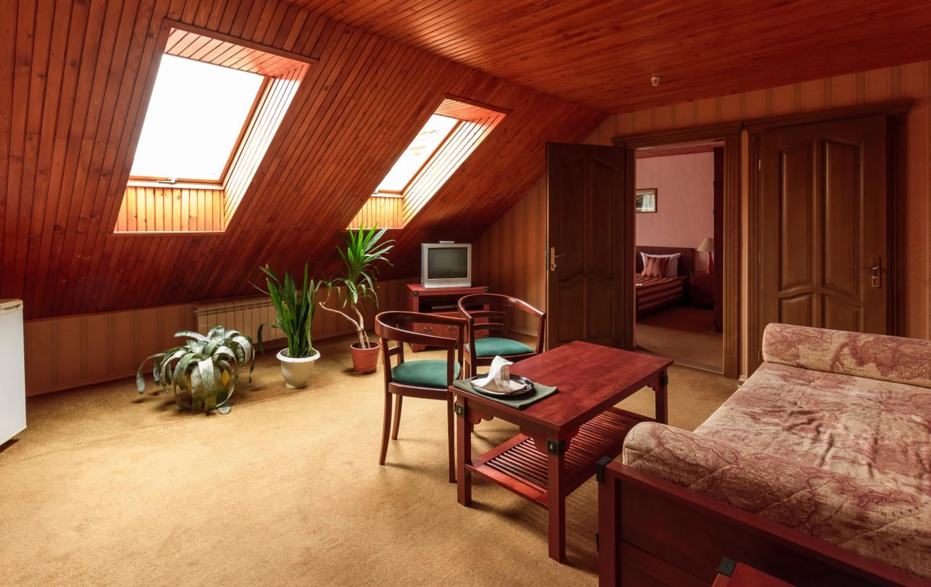 Suite - Attic in Letuchiy Gollandets