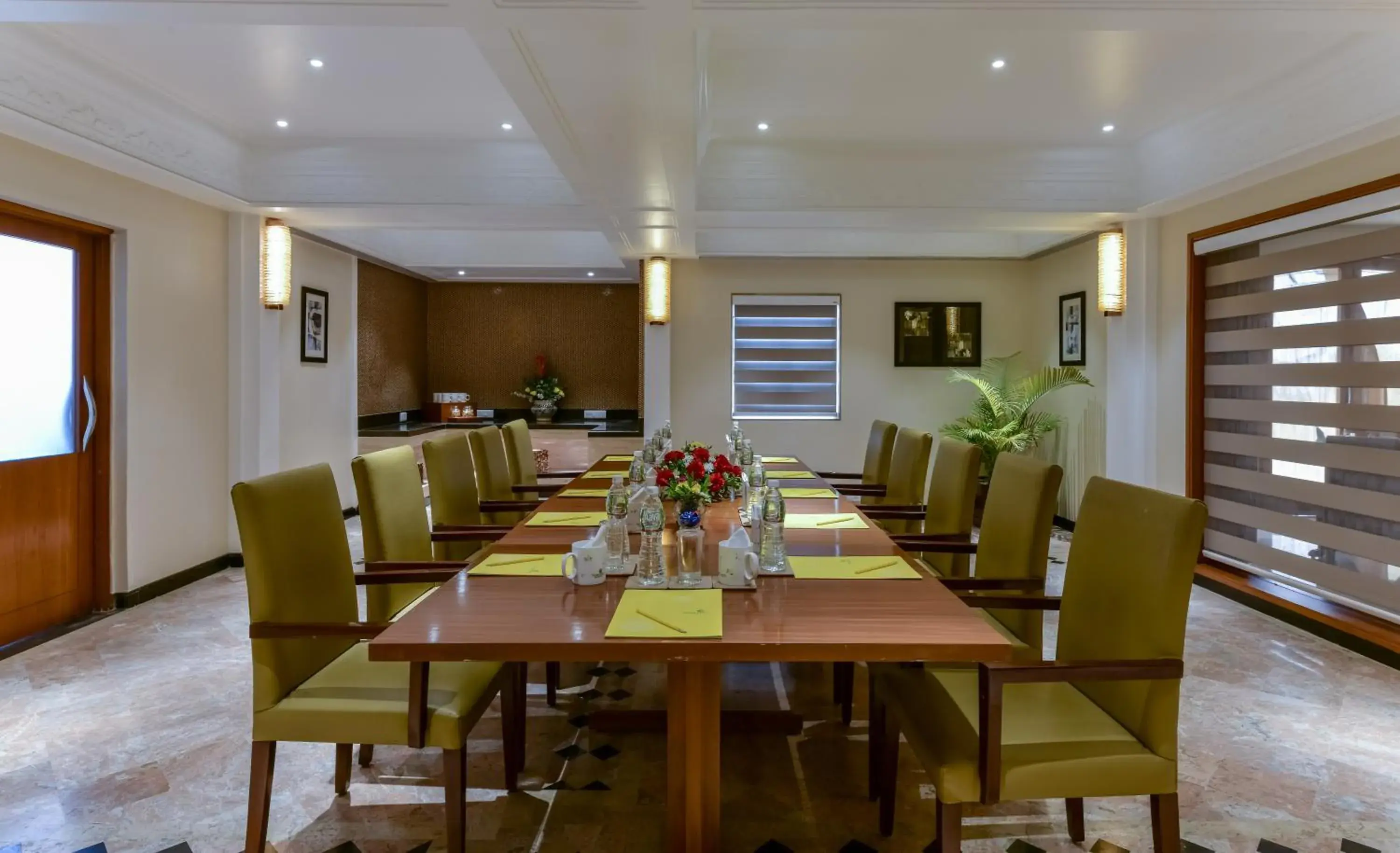 Restaurant/places to eat in Lemon Tree Premier “The Atrium” Ahmedabad Restaurant/places to eat in Lemon Tree Premier “The Atrium” Ahmedabad