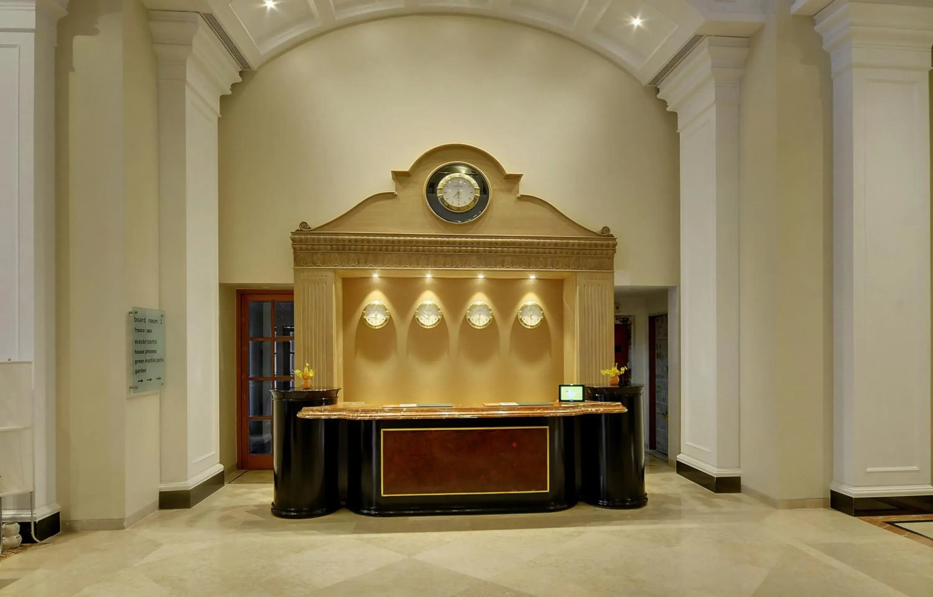 Lobby or reception in Lemon Tree Premier “The Atrium” Ahmedabad Lobby or reception in Lemon Tree Premier “The Atrium” Ahmedabad