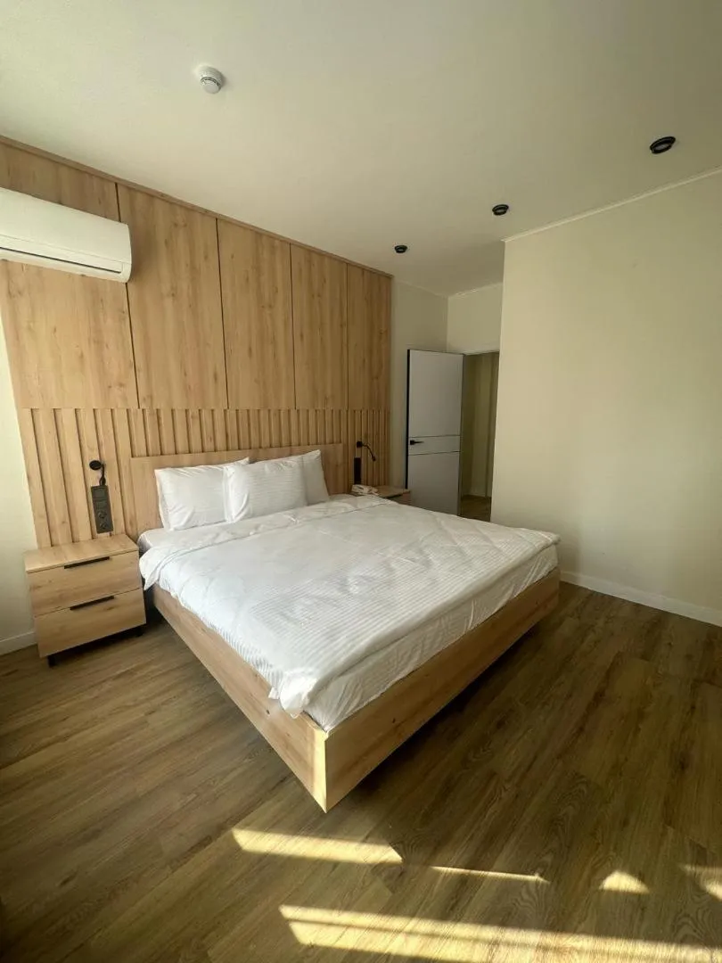 Bed in Golden Dragon