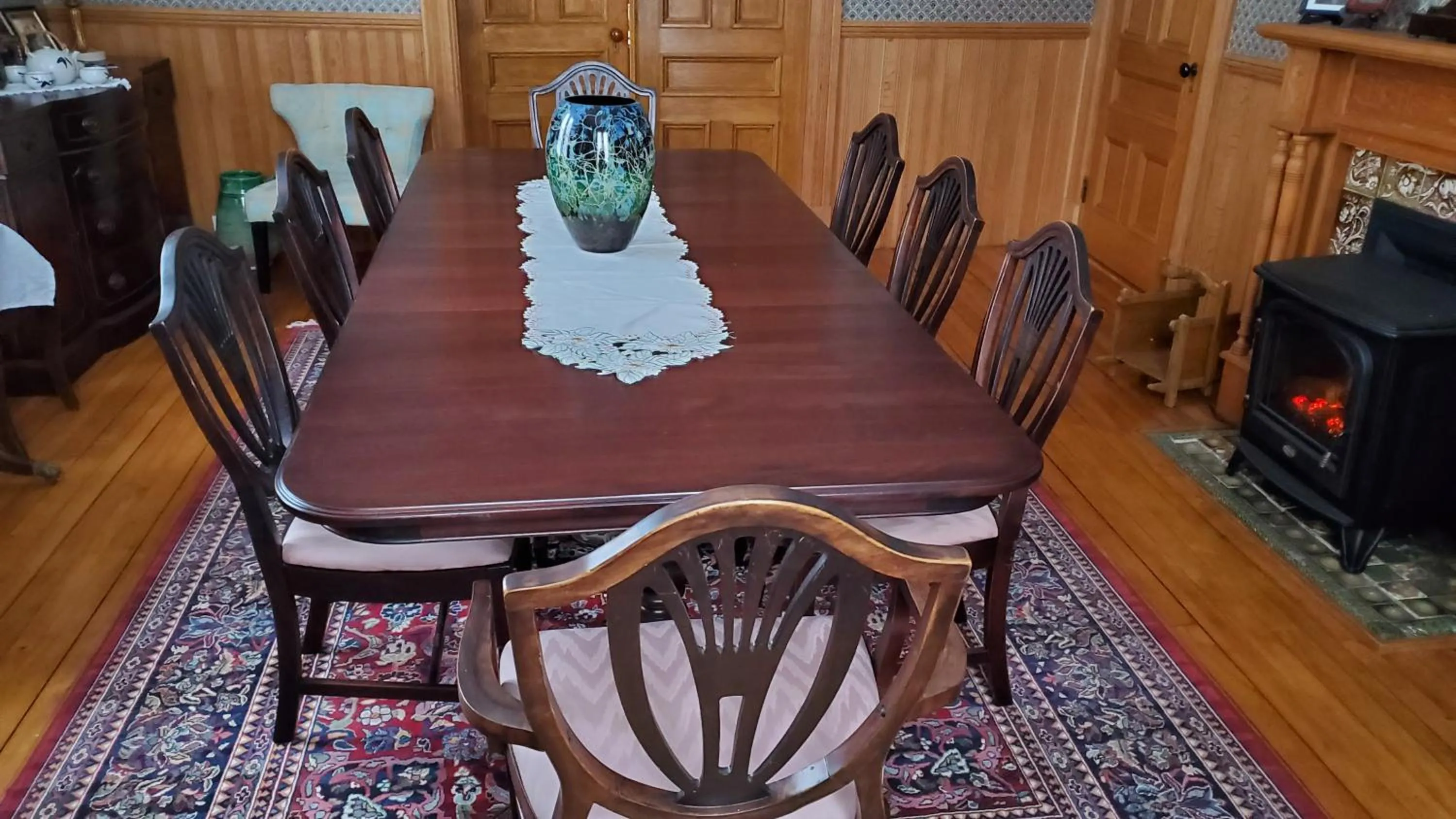Dining area in The Lark & Loon Inn