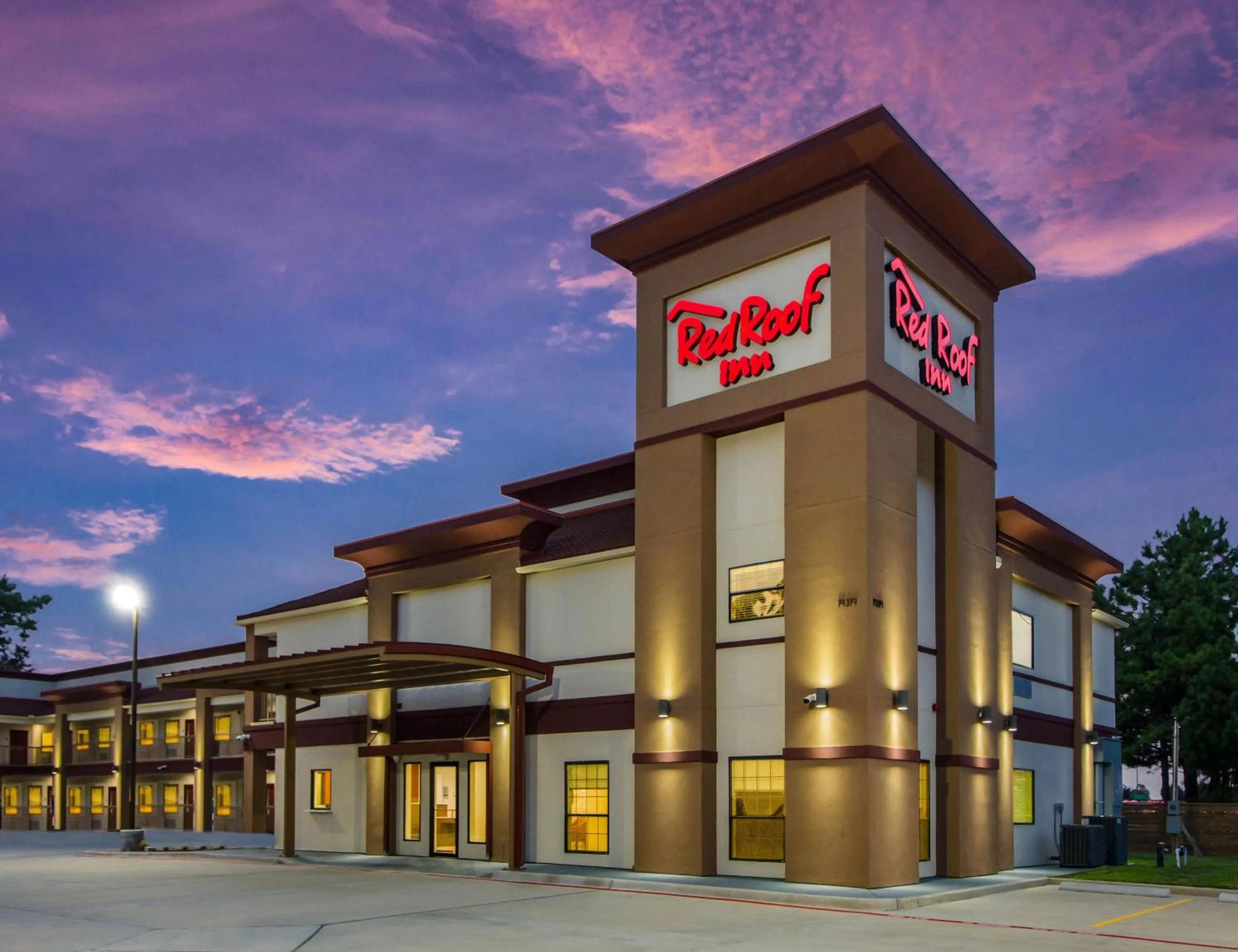 Property building in Red Roof Inn Houston - Willowbrook