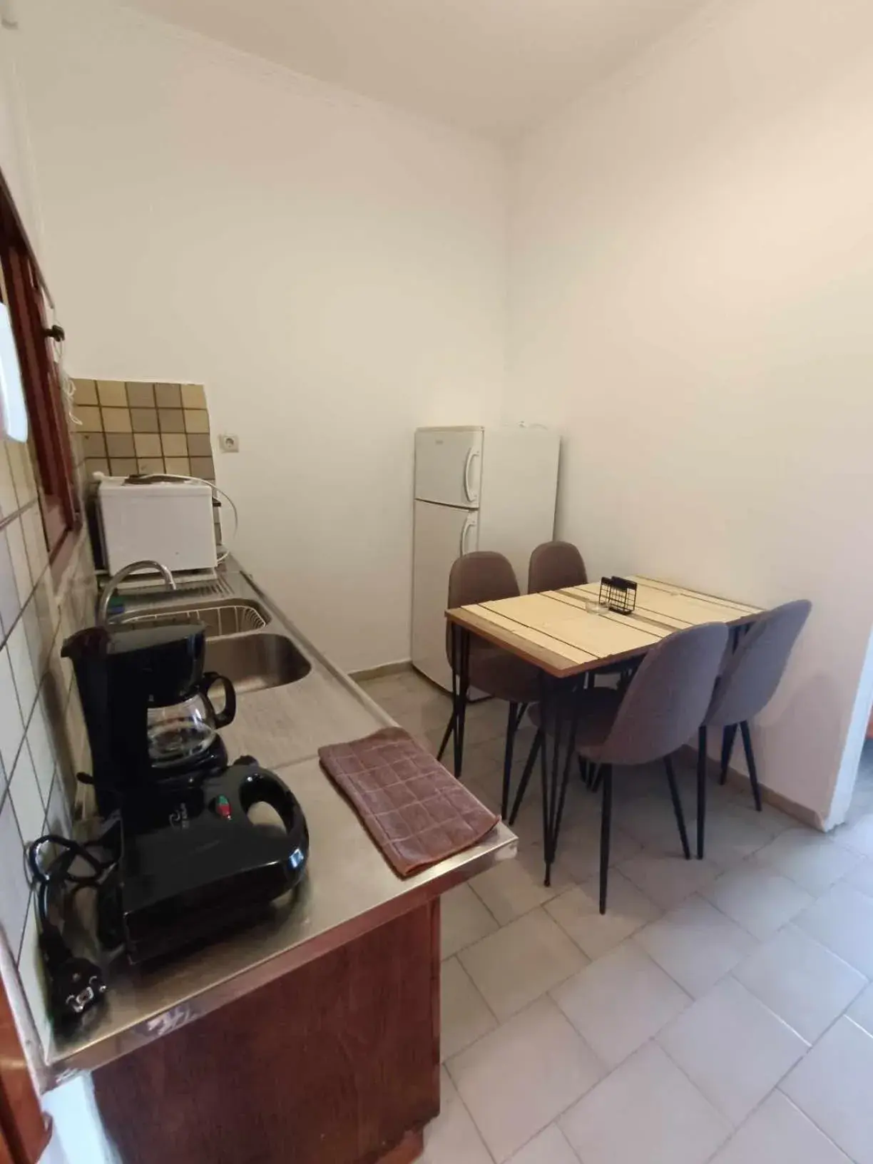 Two-Bedroom Apartment in Nisaki chios apartments Two-Bedroom Apartment in Nisaki chios apartments