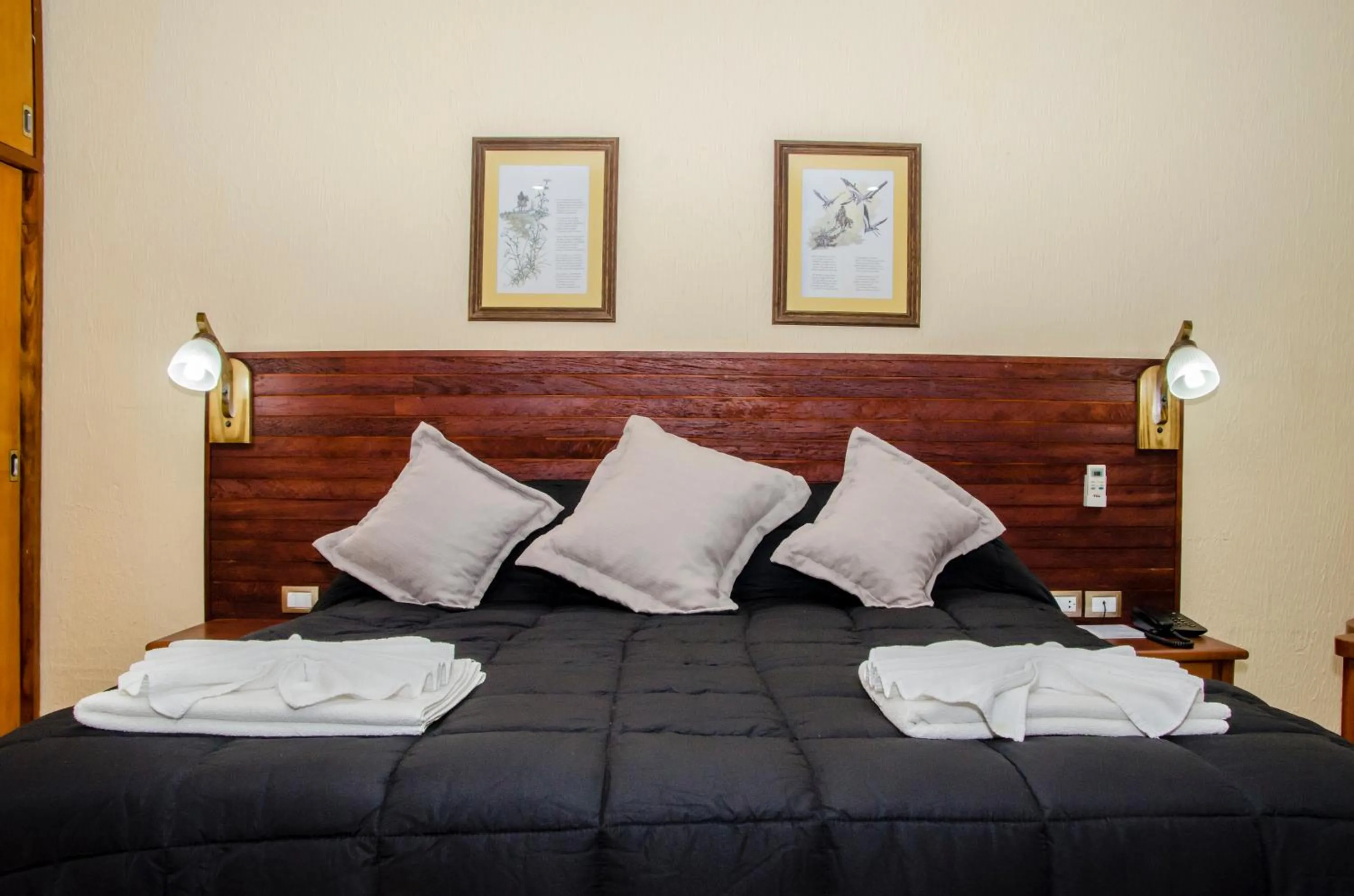 Bedroom, Bed in Hotel Carmen