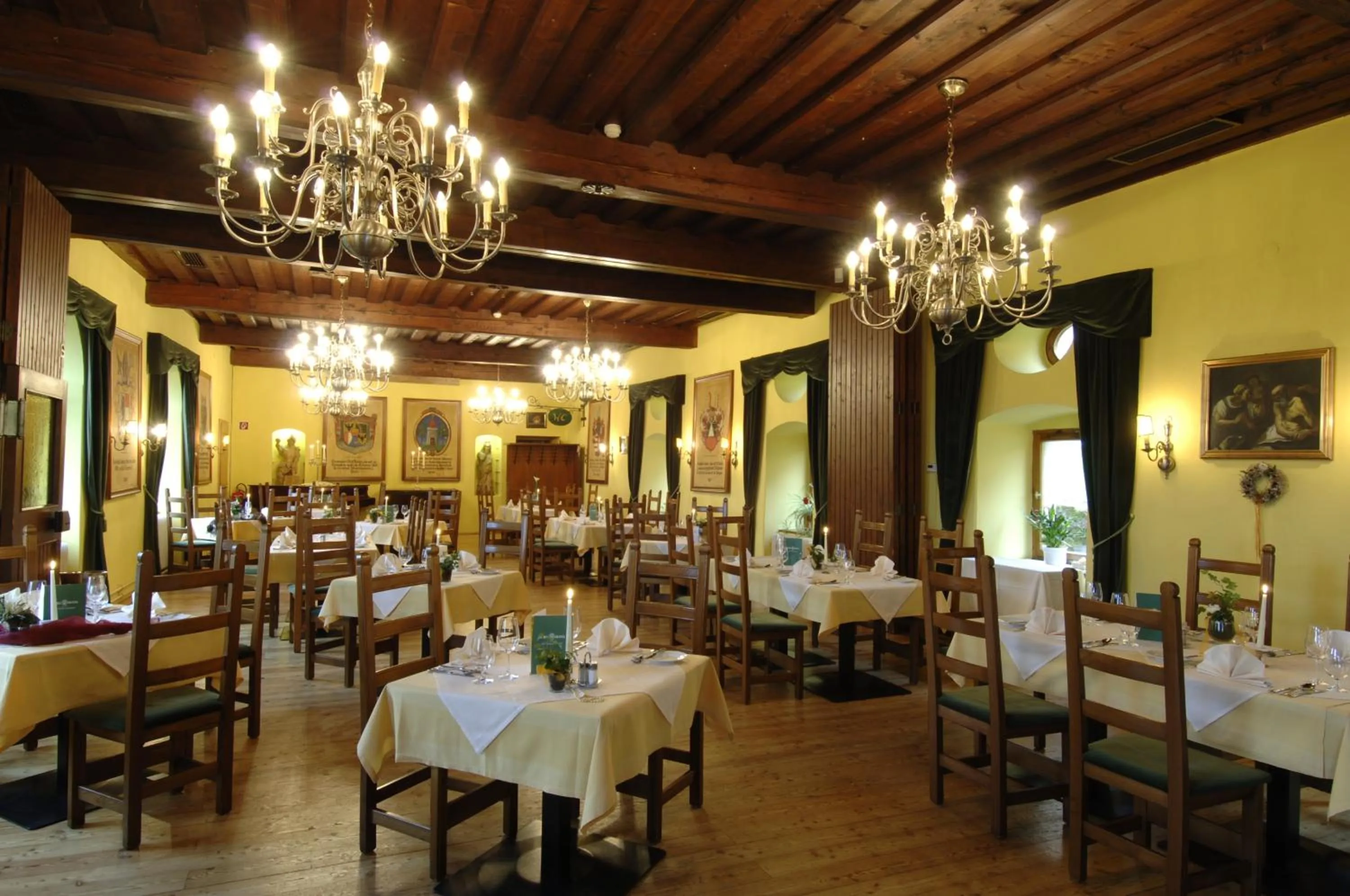 Restaurant/places to eat in Burg Deutschlandsberg