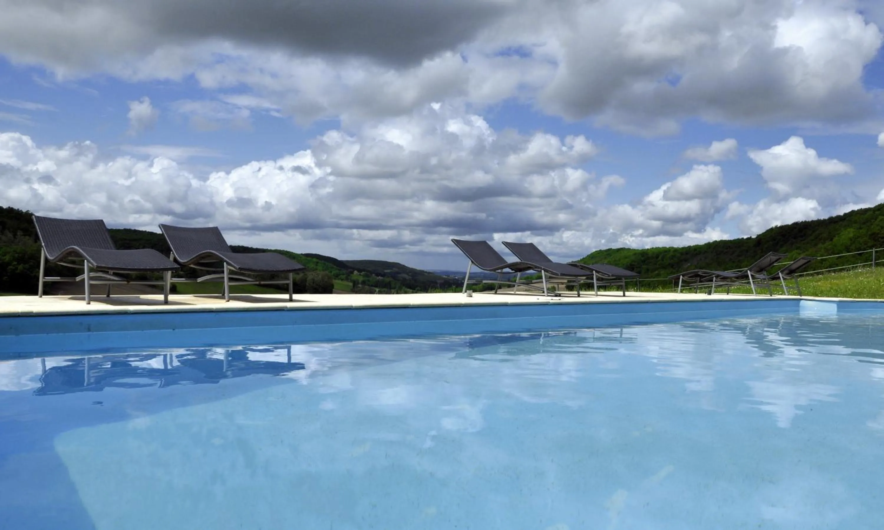 Swimming pool in Le Relais de Roquefereau