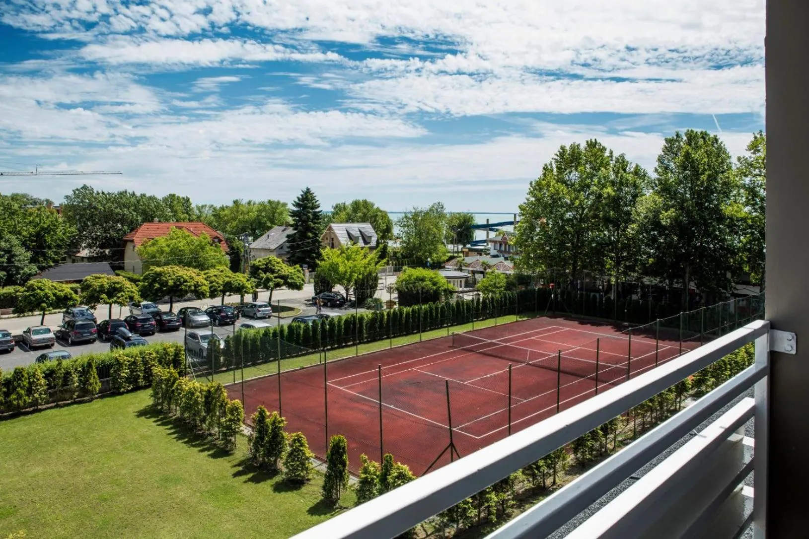 Tennis court in HOTEL CSOPAK Resort & Lake