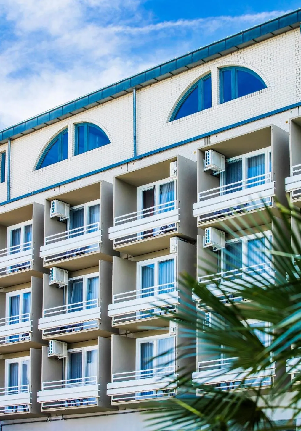 Property building in HOTEL CSOPAK Resort & Lake