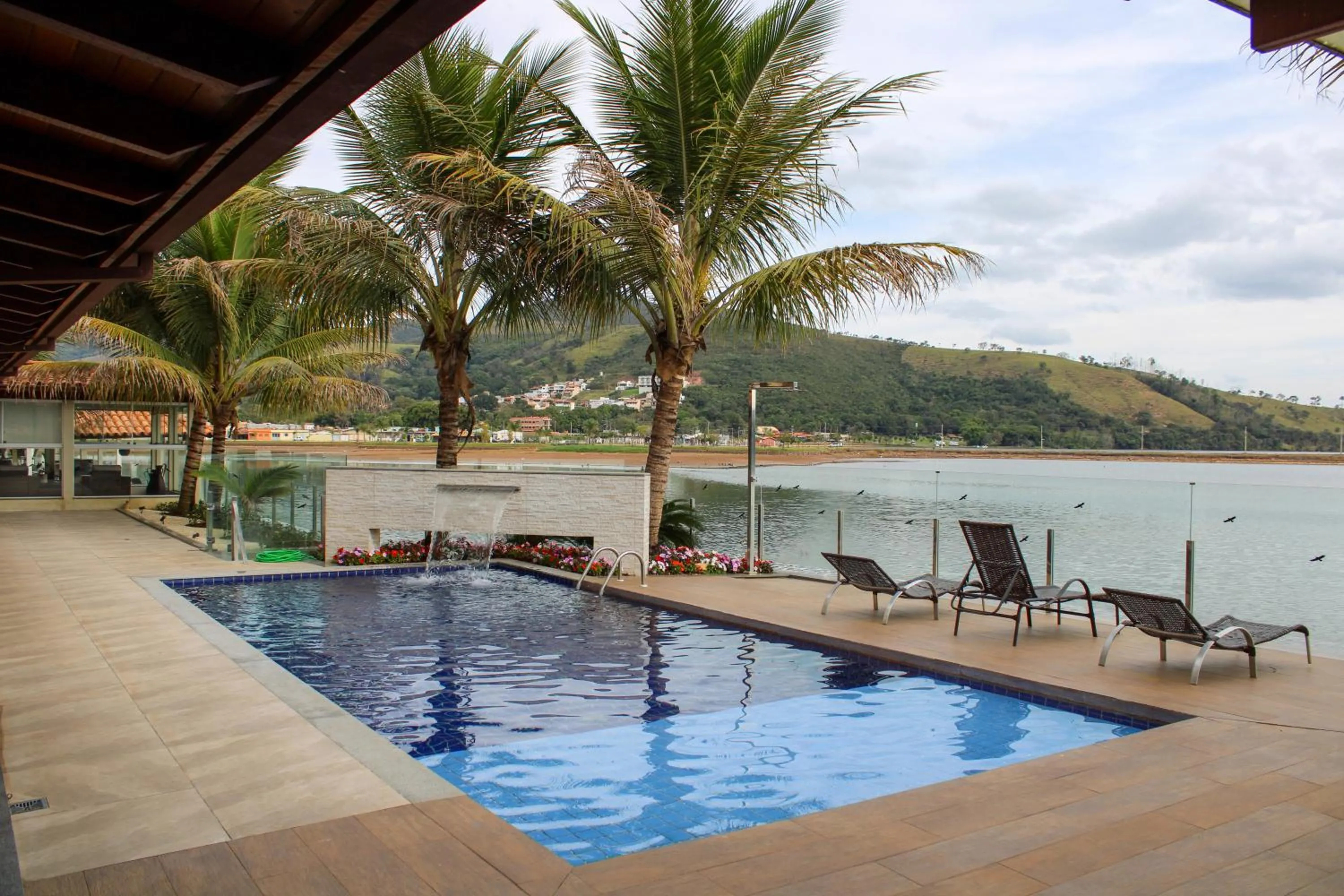 Swimming pool in Cyrilo's Palace Hotel