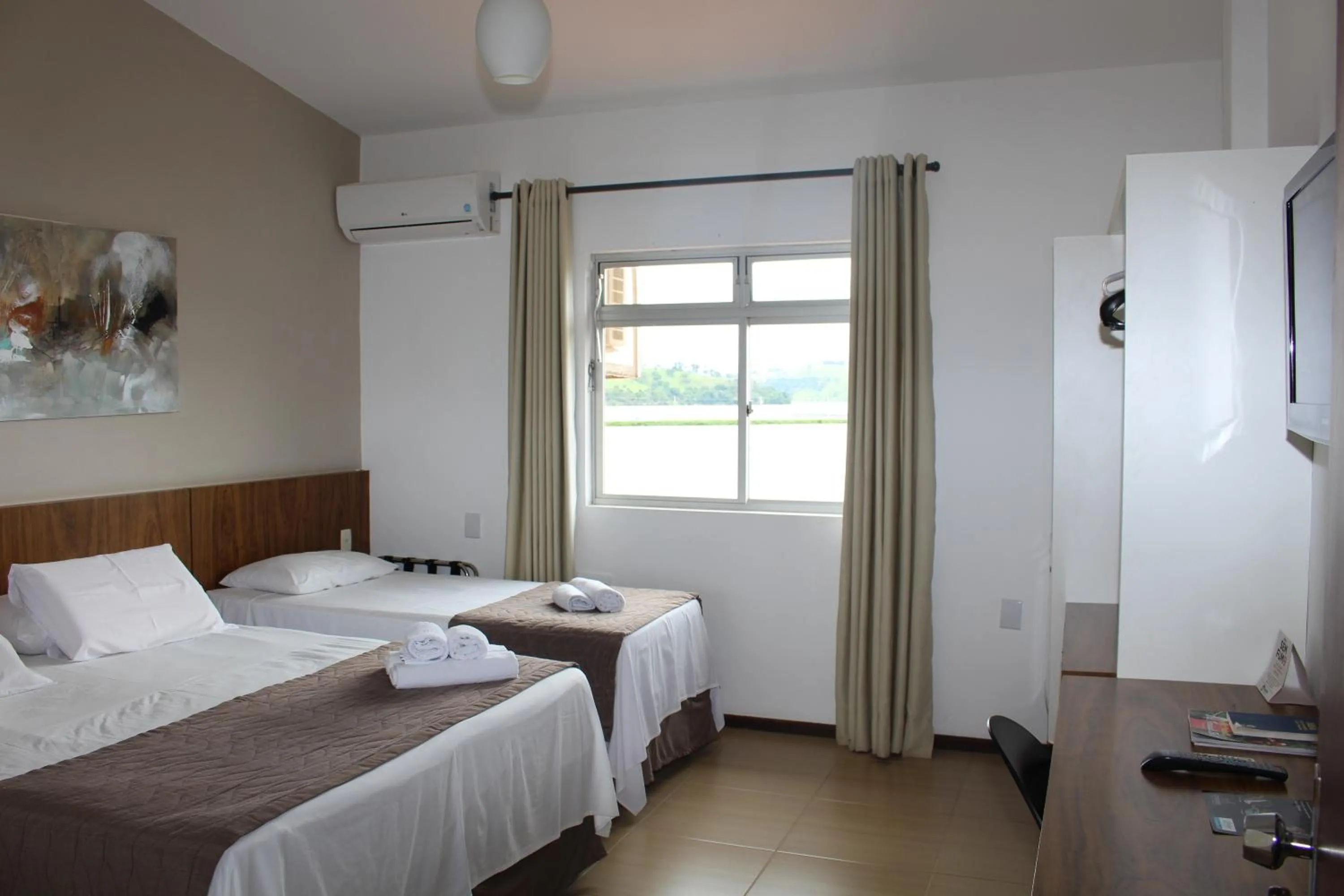 Bedroom, Bed in Cyrilo's Palace Hotel