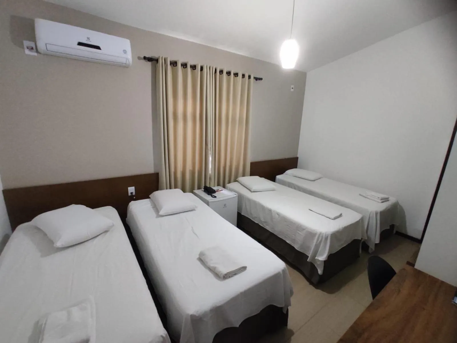 Photo of the whole room, Bed in Cyrilo's Palace Hotel