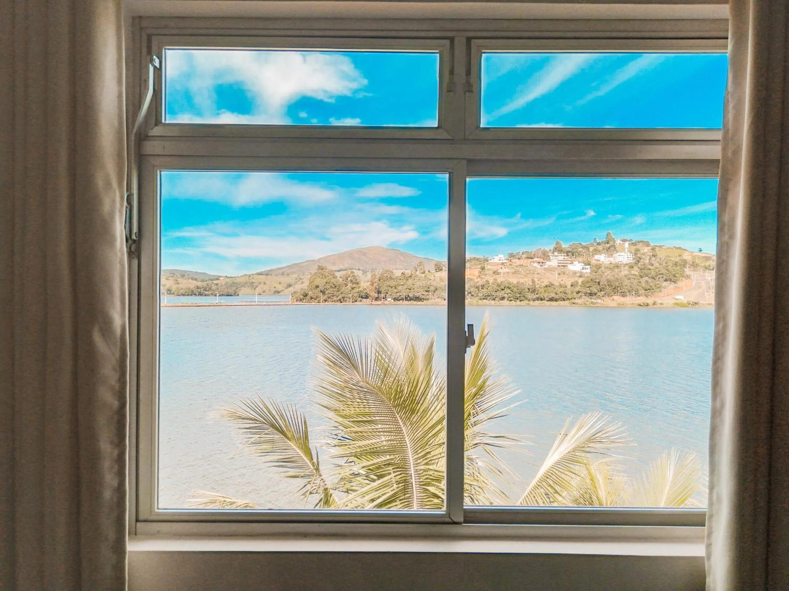 Lake view in Cyrilo's Palace Hotel