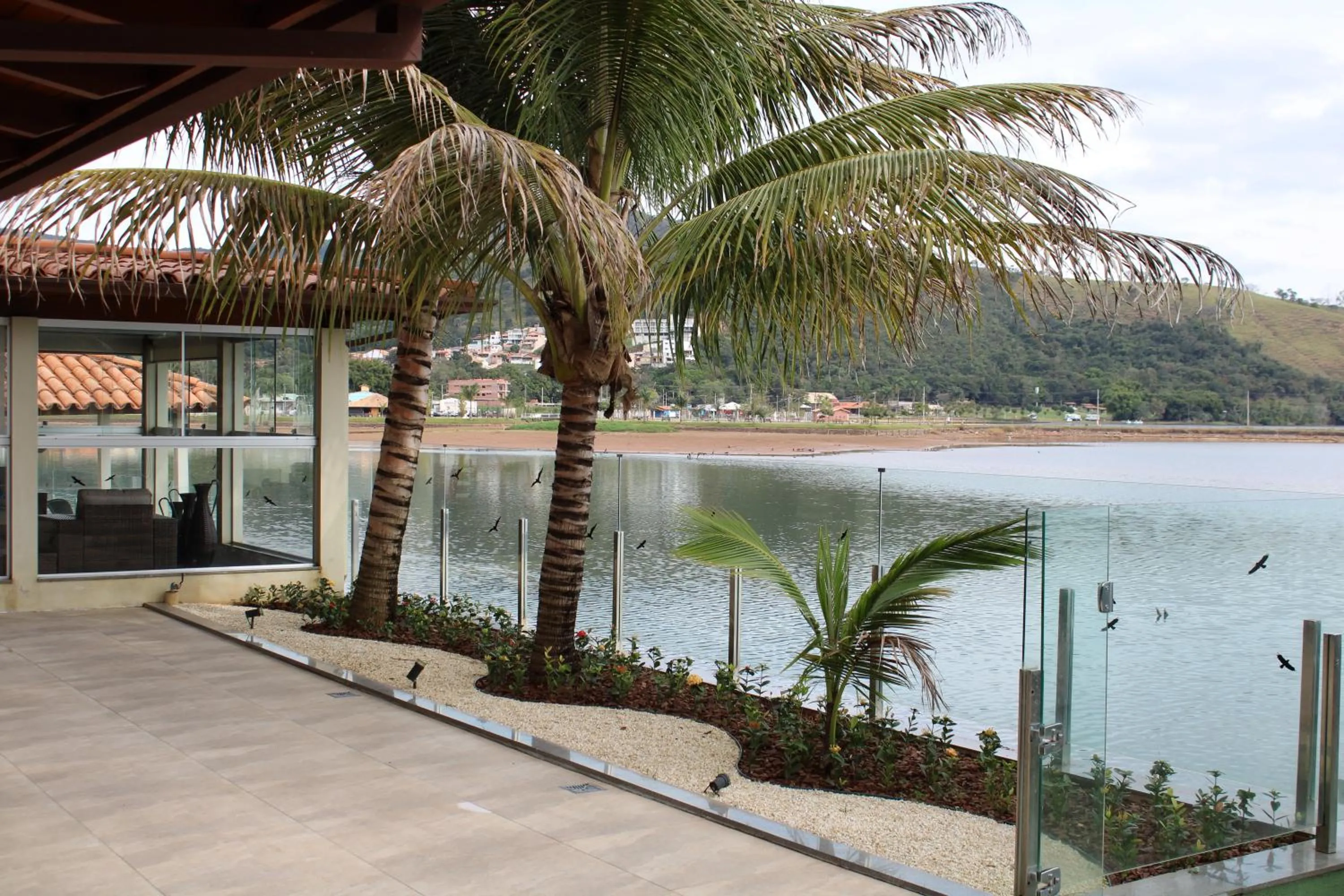Garden in Cyrilo's Palace Hotel