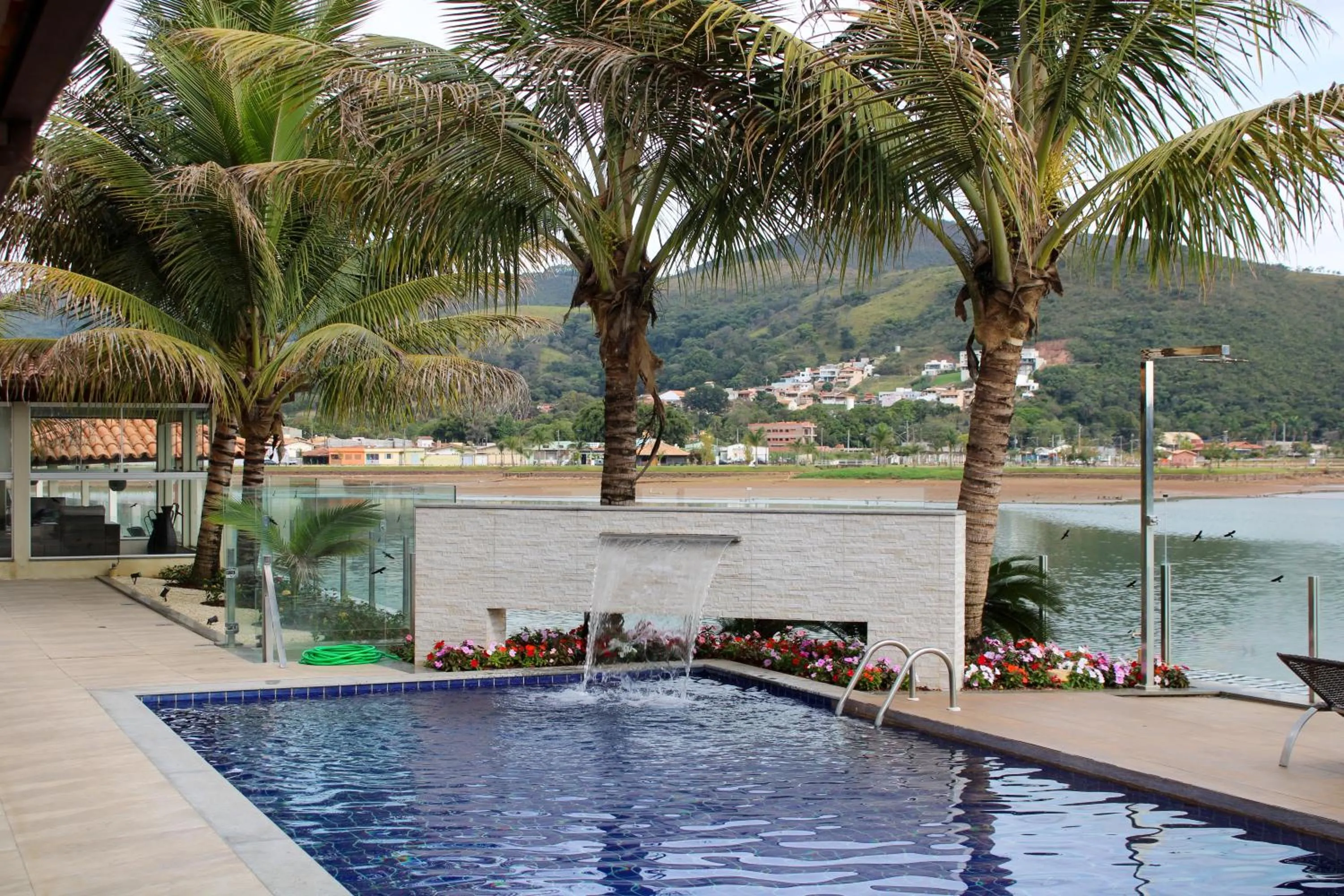 Swimming pool in Cyrilo's Palace Hotel