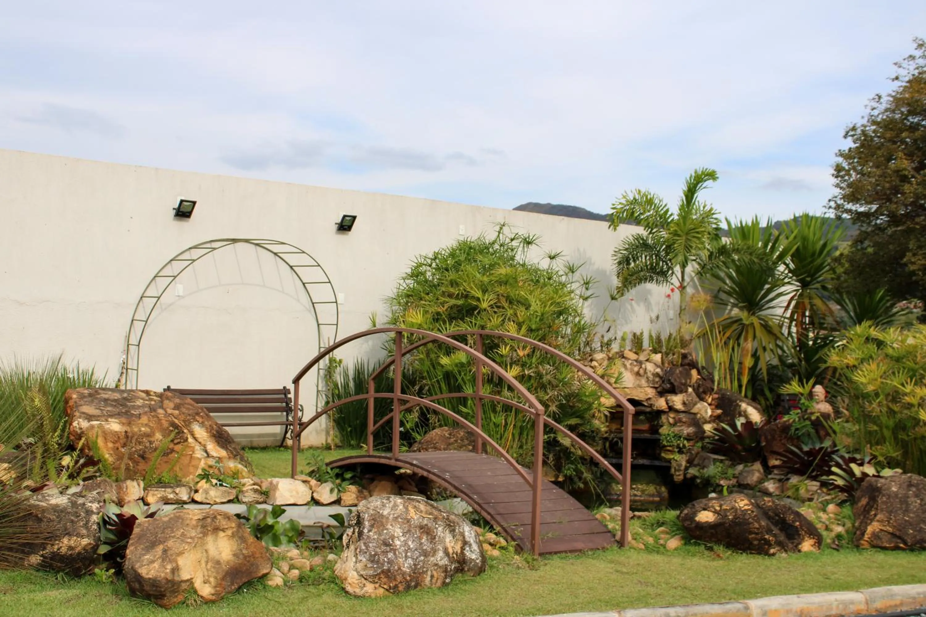 Garden in Cyrilo's Palace Hotel
