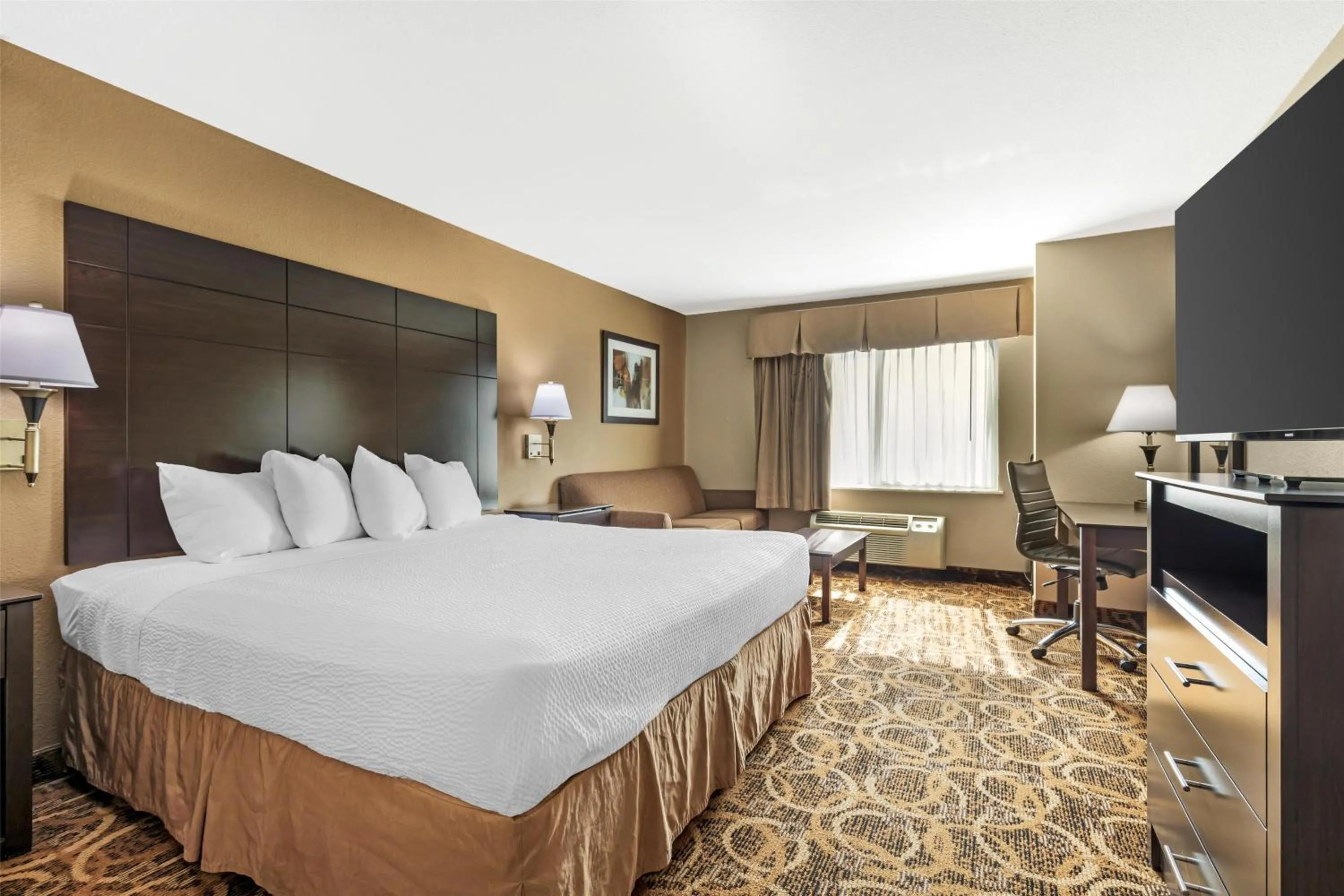 Bedroom, Bed in Best Western Northwest Inn