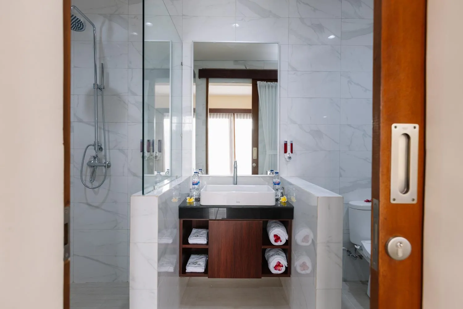 Shower in Kubu Benoa Guest House