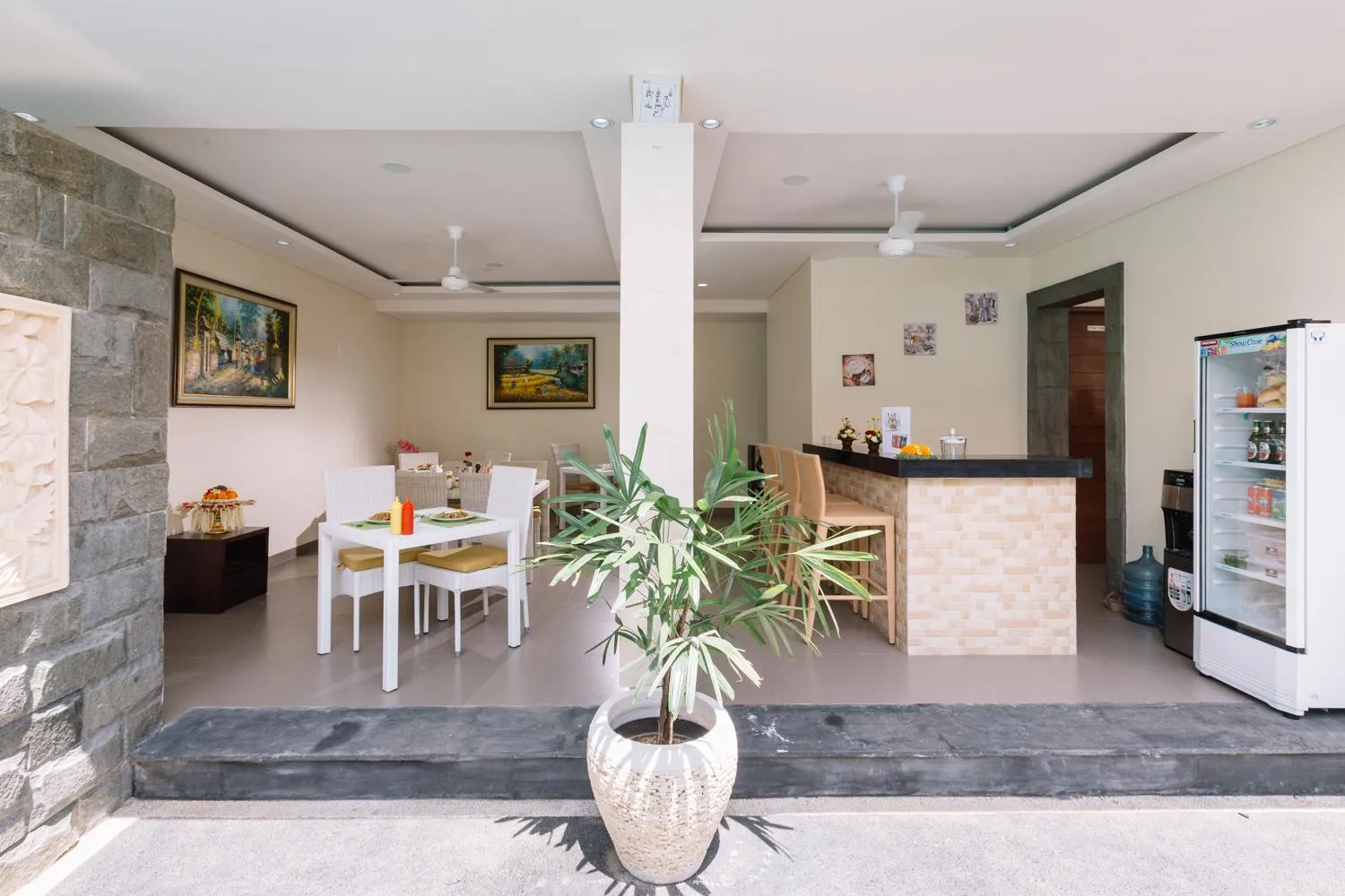 Lounge or bar in Kubu Benoa Guest House