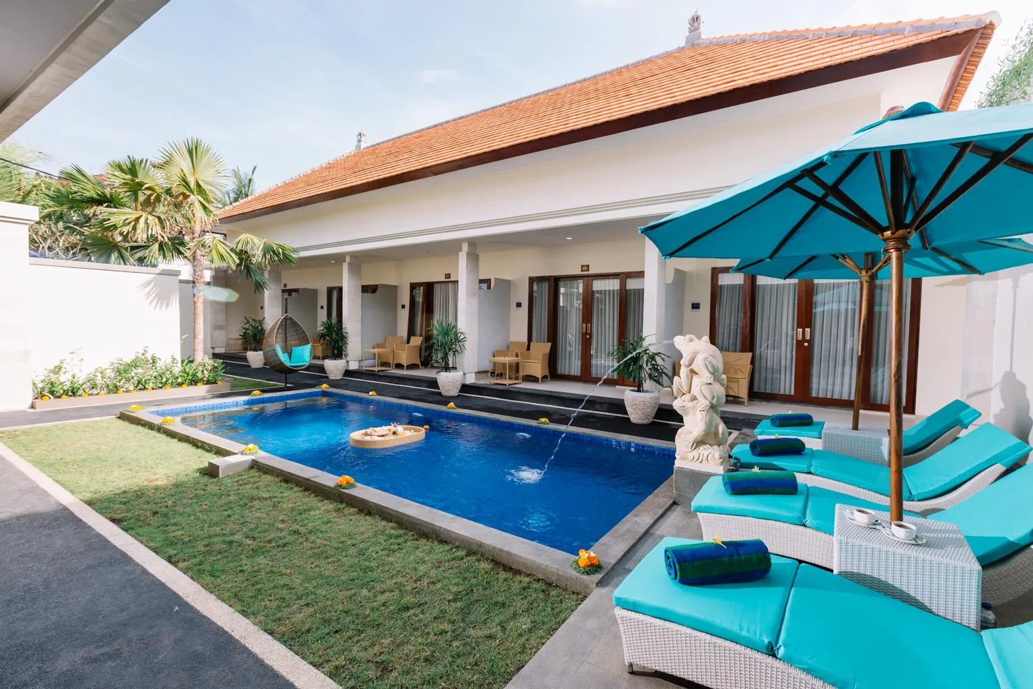 Swimming pool in Kubu Benoa Guest House
