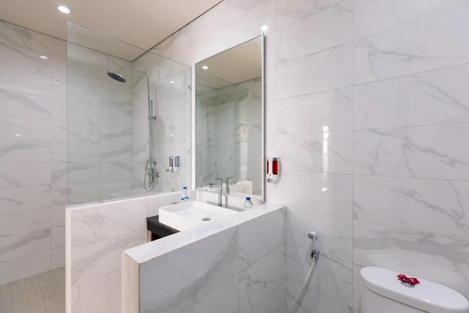 Shower in Kubu Benoa Guest House