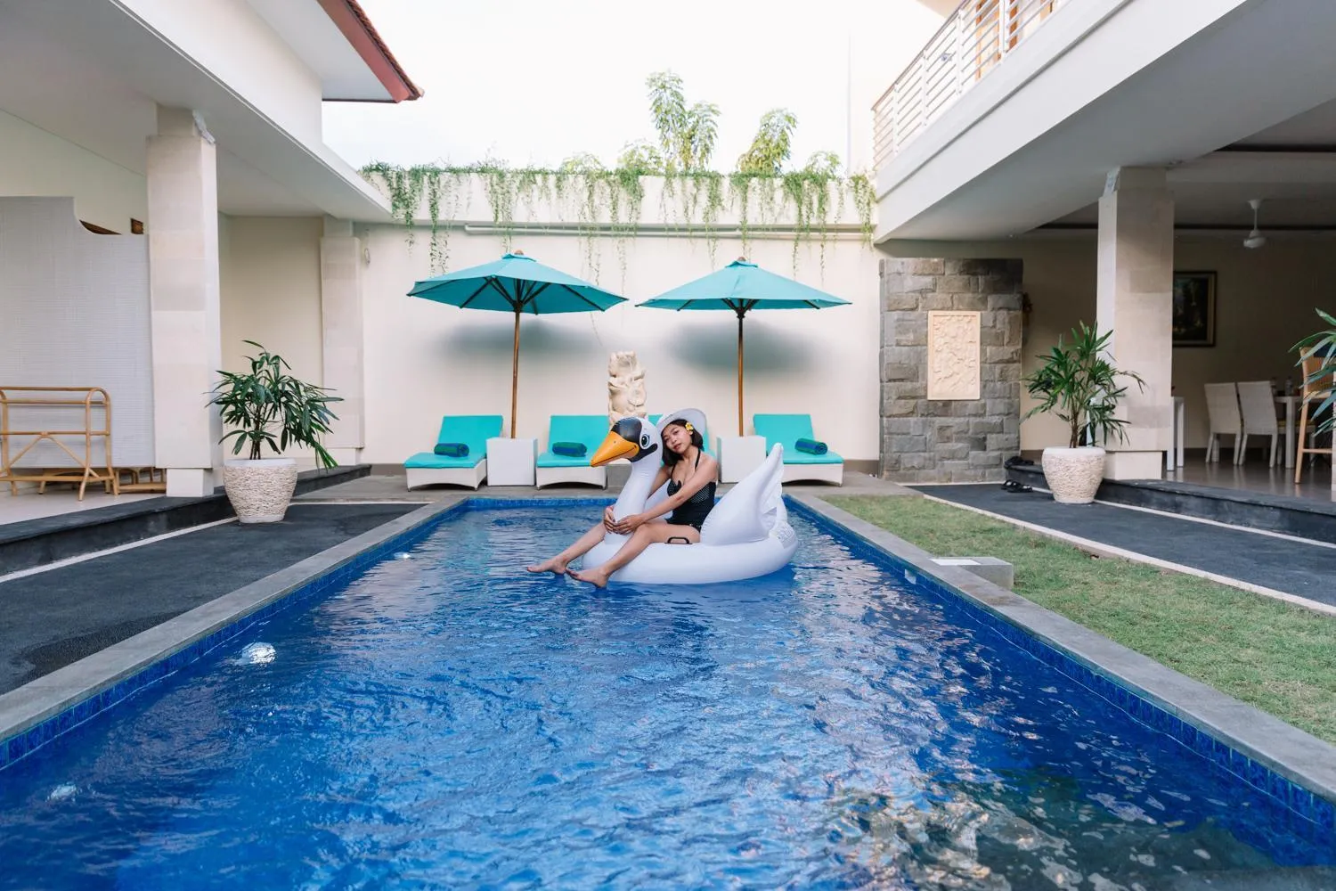 People in Kubu Benoa Guest House