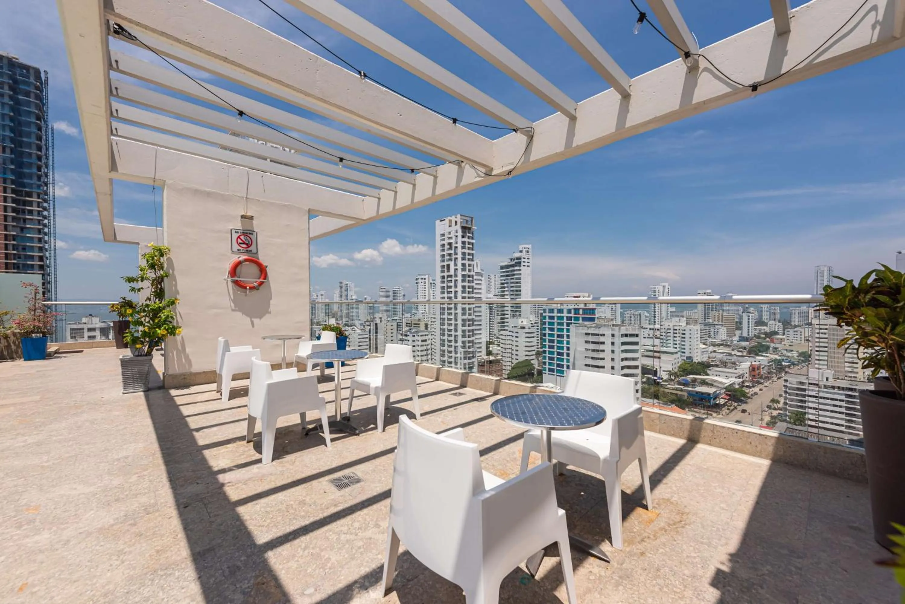 Balcony/Terrace in Hampton by Hilton Cartagena
