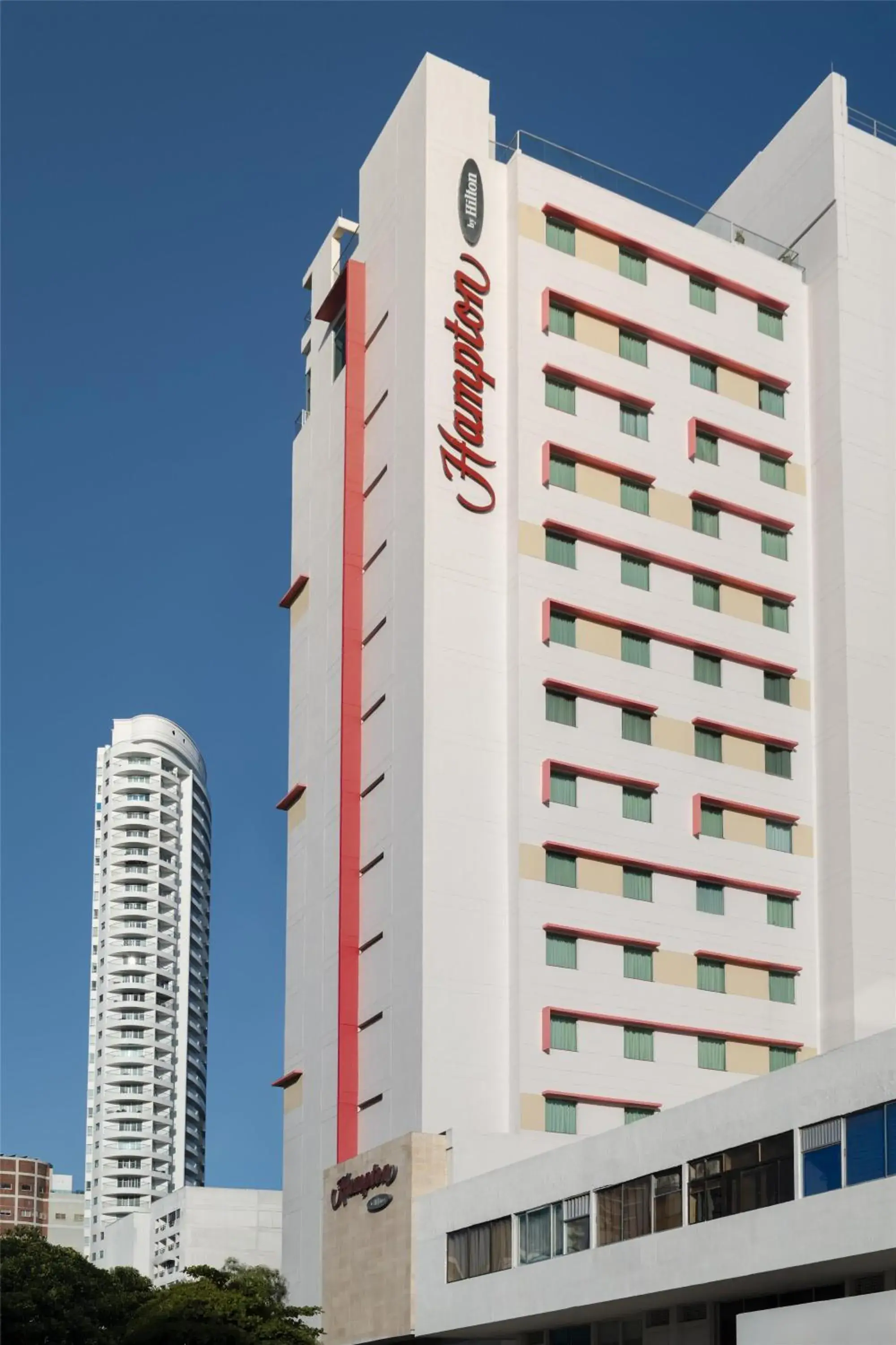 Property building in Hampton by Hilton Cartagena Property building in Hampton by Hilton Cartagena