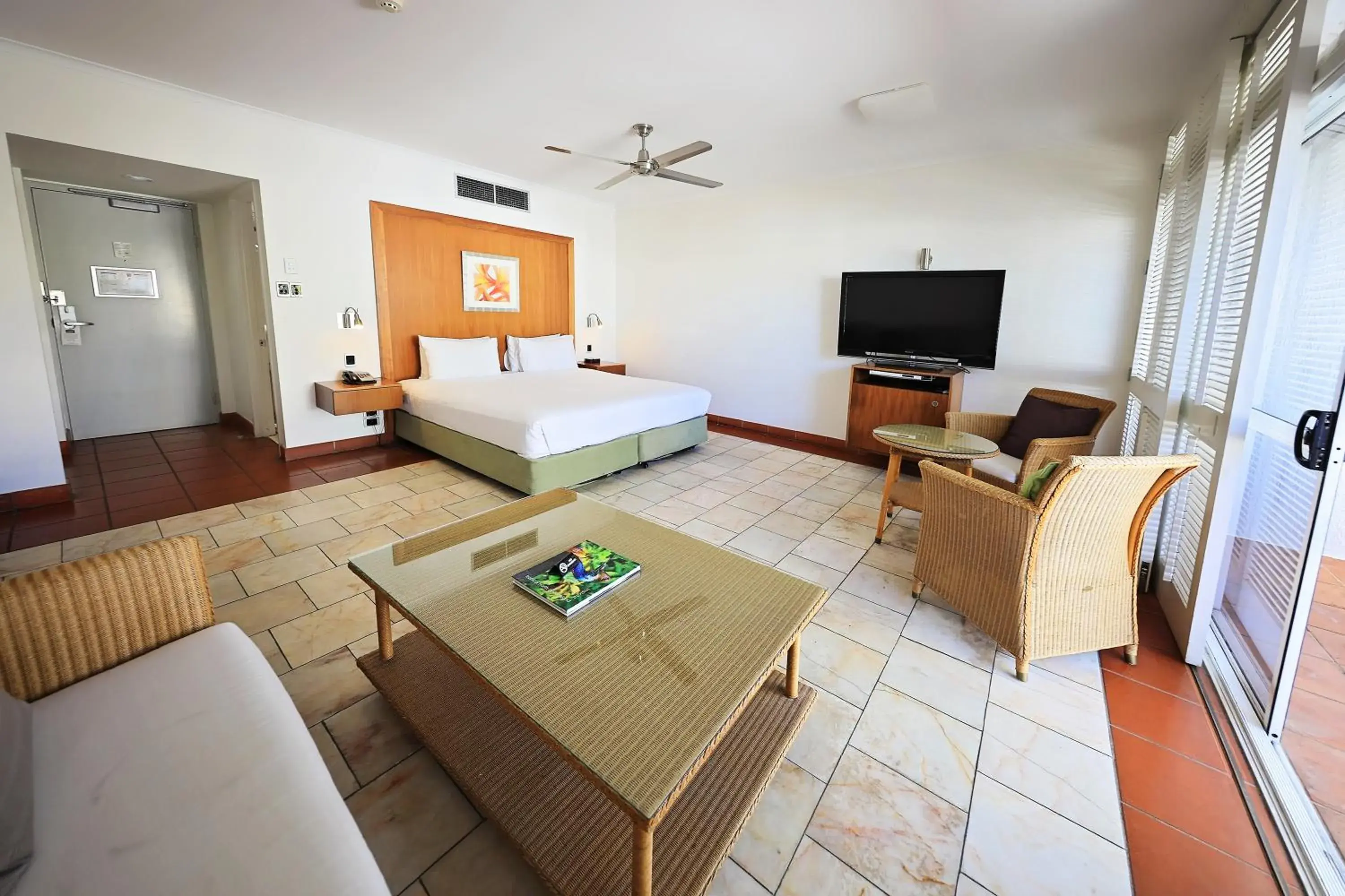 Bedroom, Bed in Ramada By Wyndham Cairns City Centre Bedroom, Bed in Ramada By Wyndham Cairns City Centre