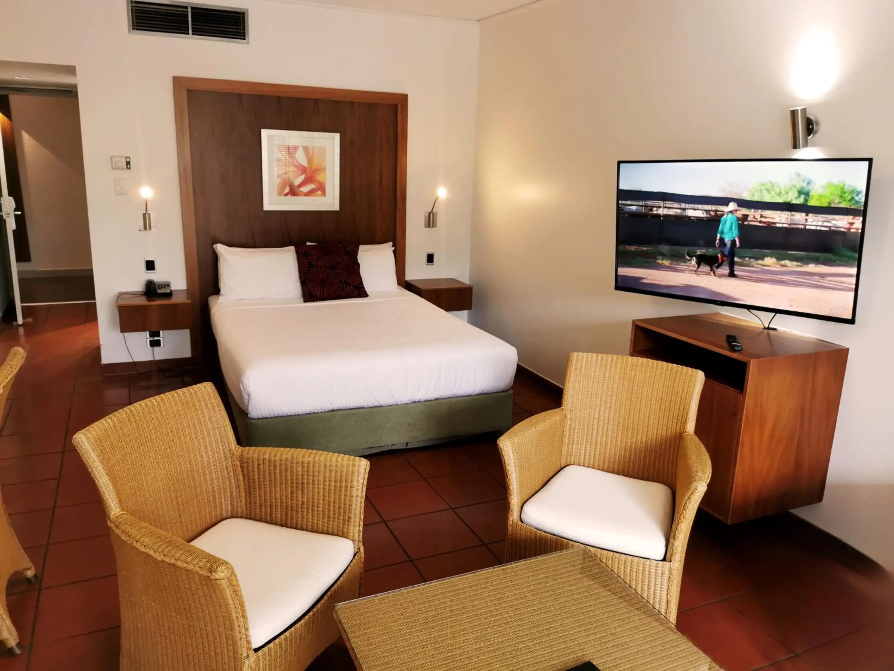 Photo of the whole room, Bed in Ramada By Wyndham Cairns City Centre Photo of the whole room, Bed in Ramada By Wyndham Cairns City Centre