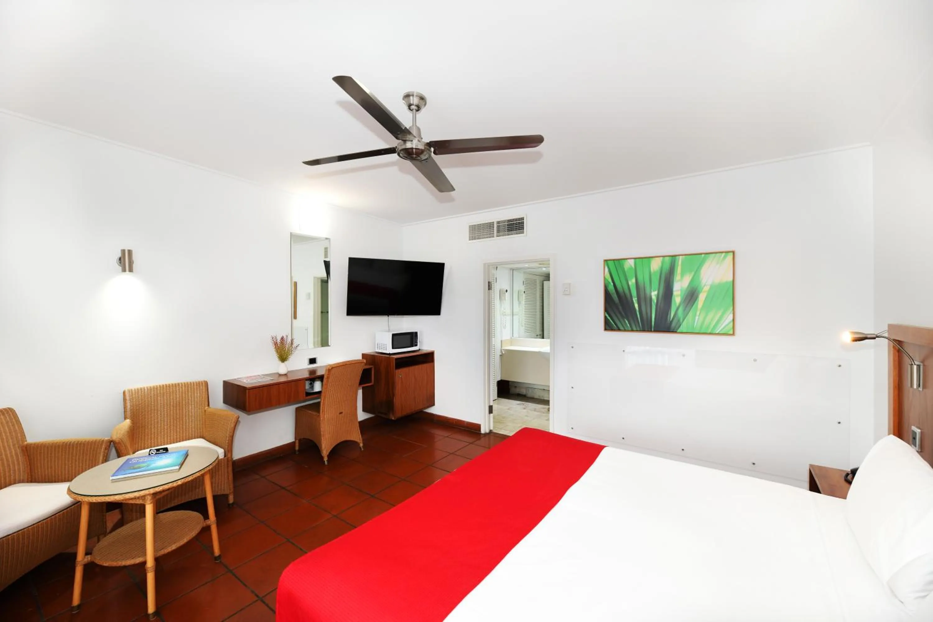 TV and multimedia, Bed in Ramada By Wyndham Cairns City Centre