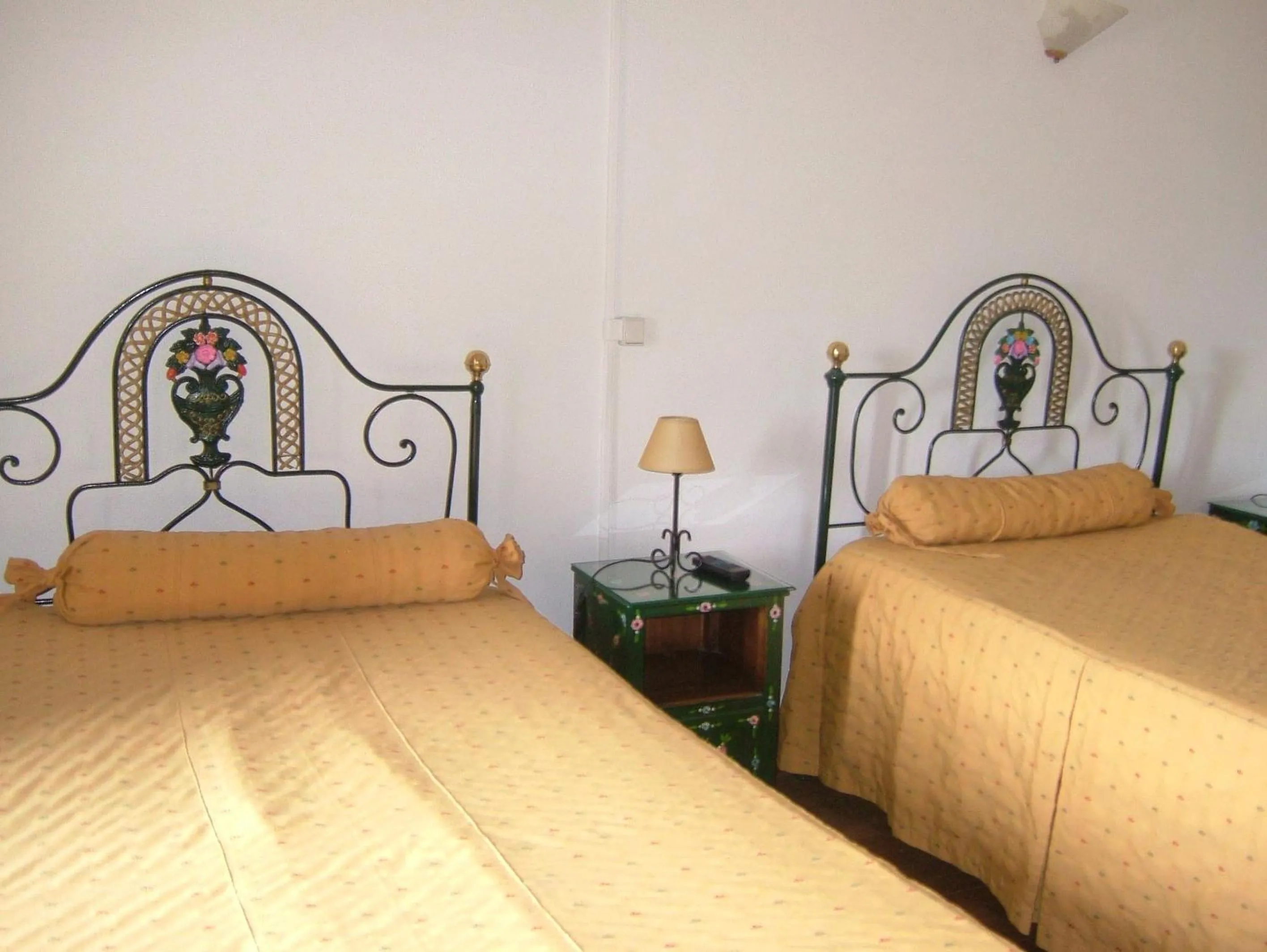 Bed in Alentejano Low Cost Hotel