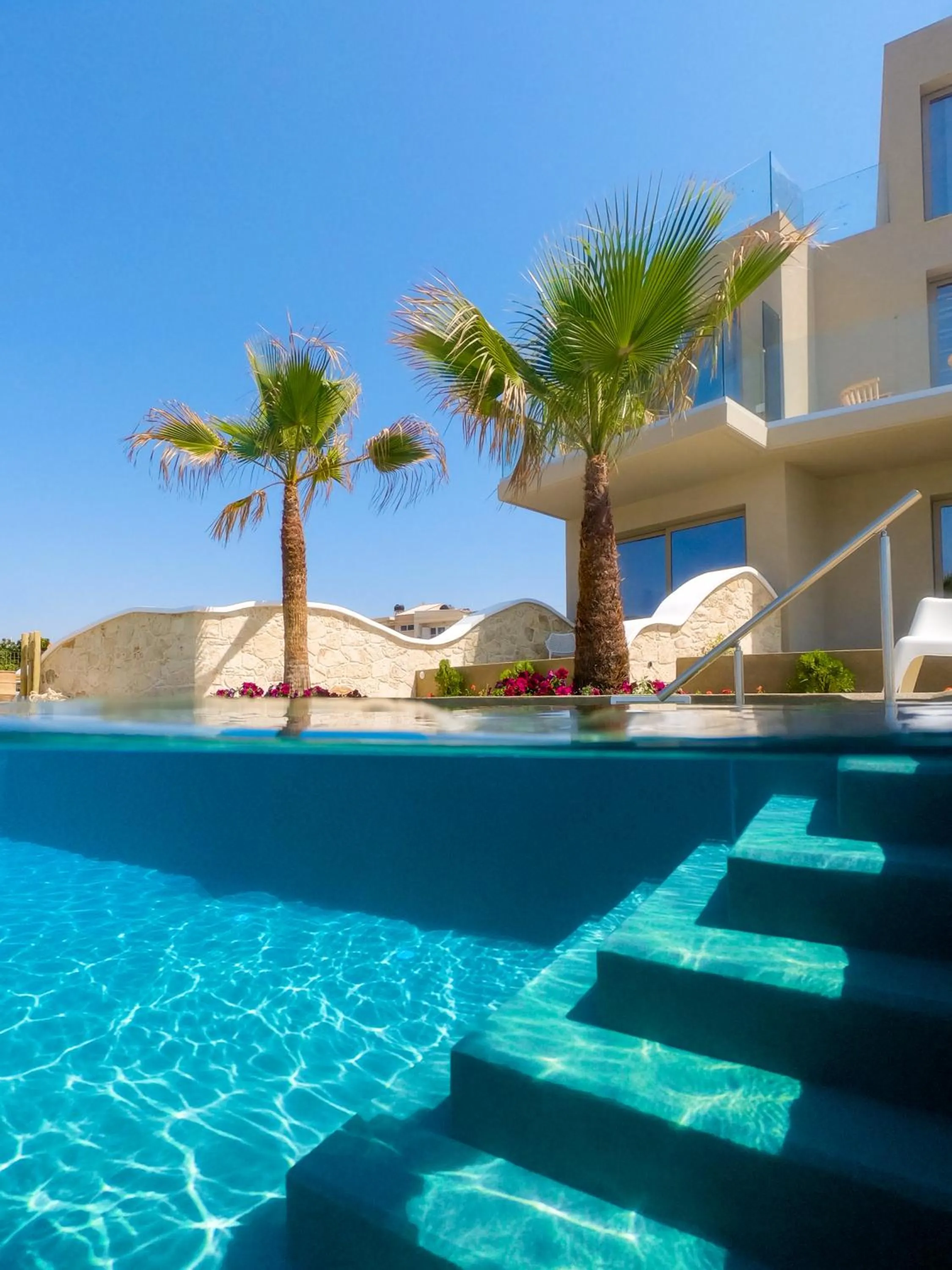 Swimming pool in Vergina Beach Hotel