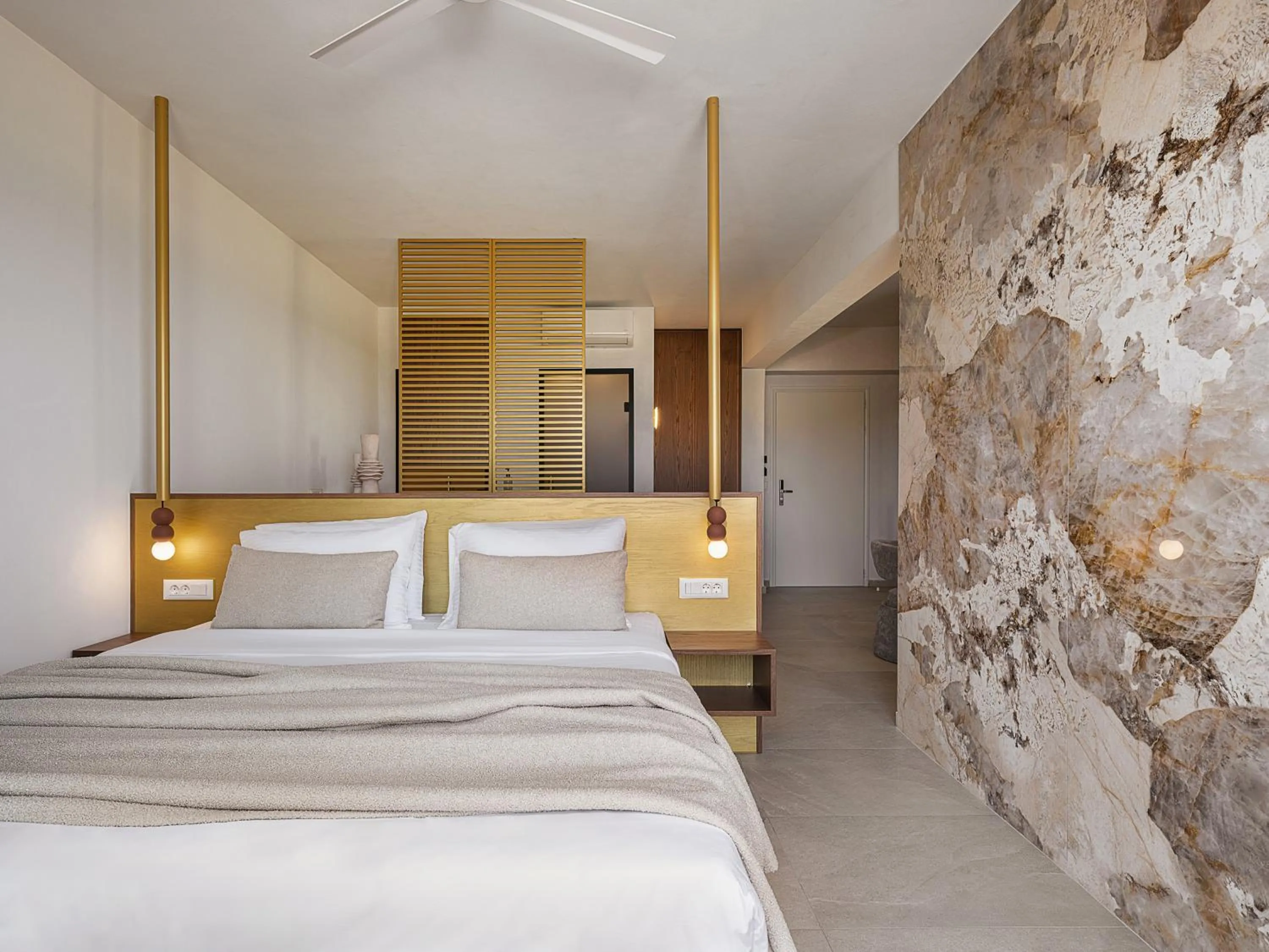 Bedroom, Bed in Vergina Beach Hotel