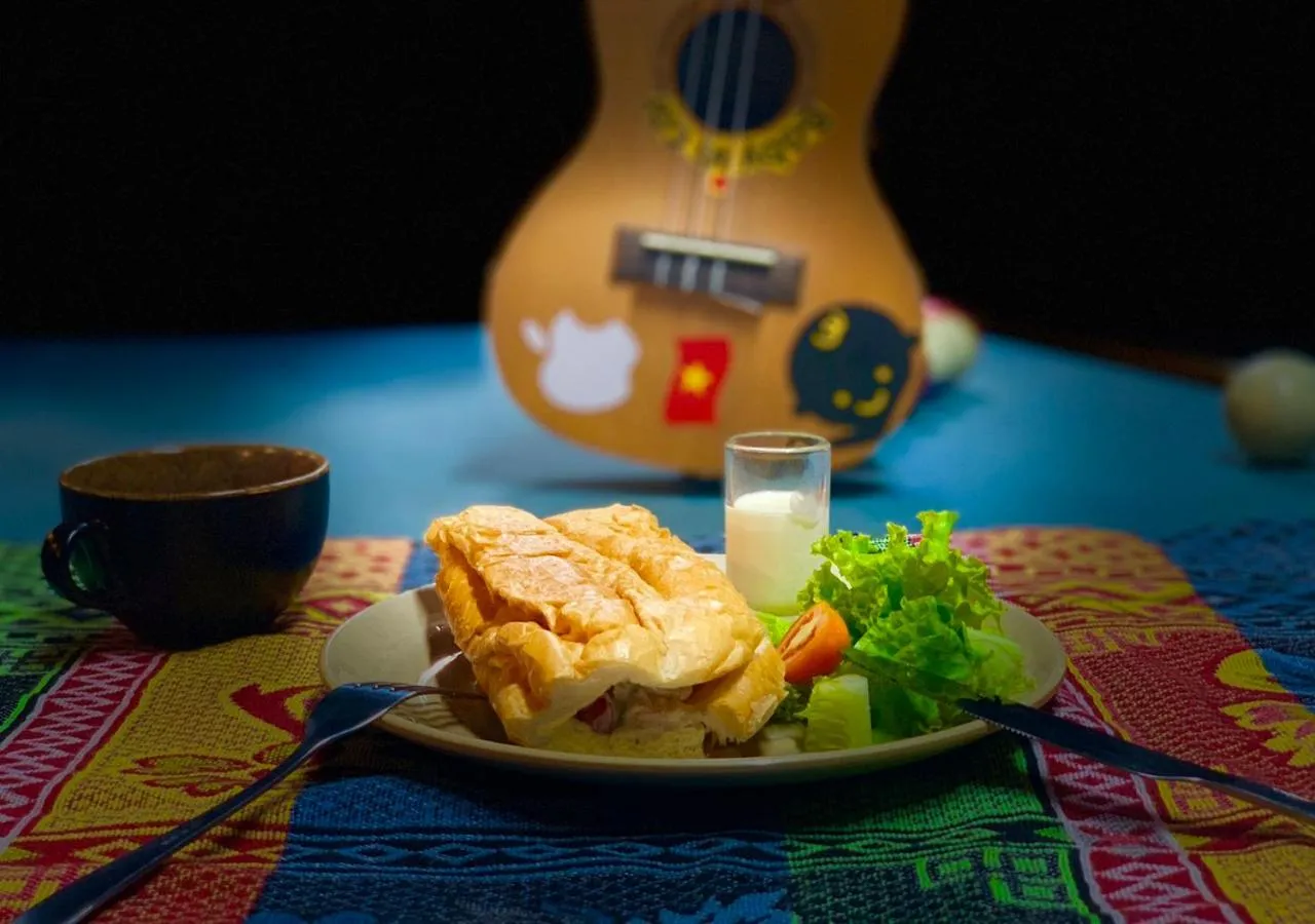 Food in Golden Jungle House