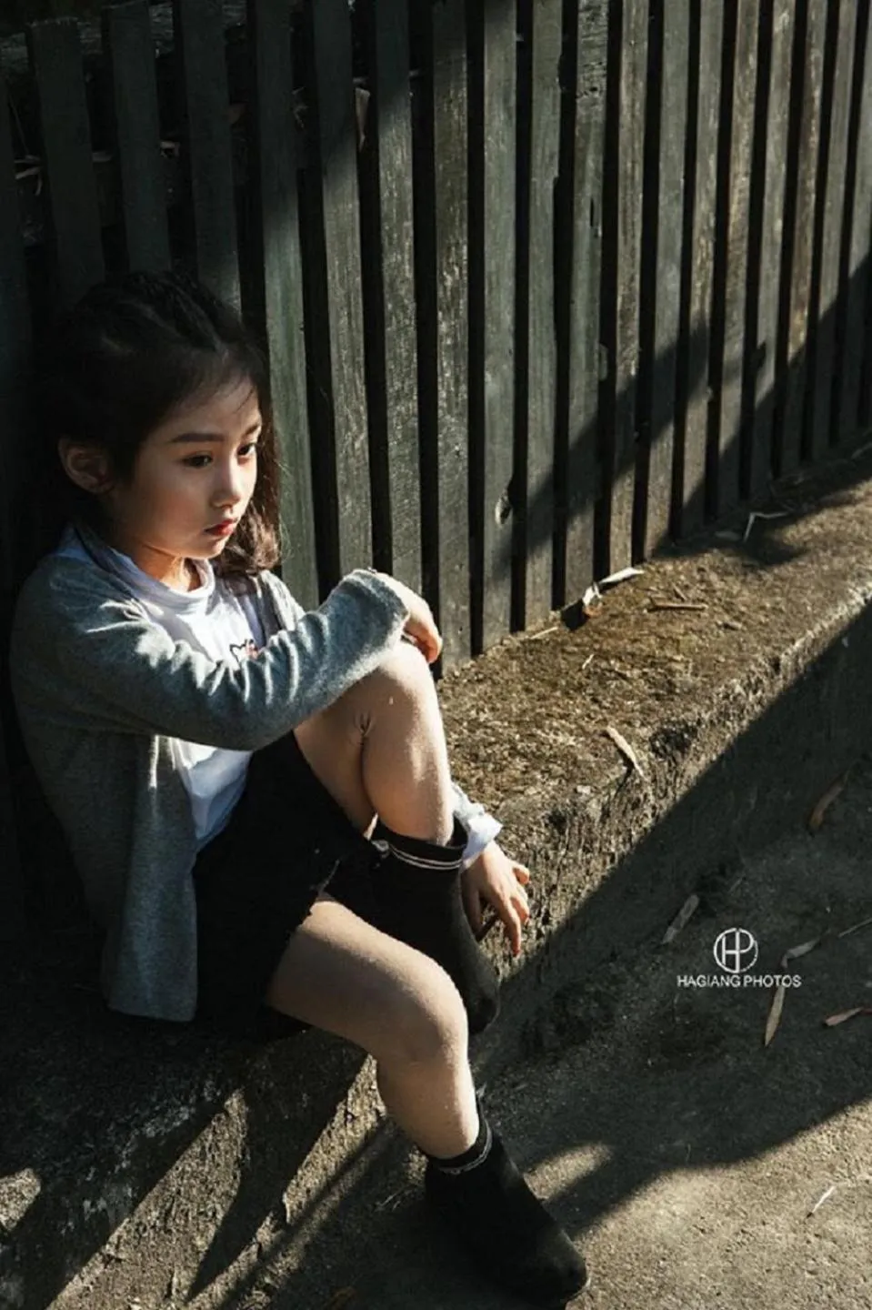 children in Golden Jungle House