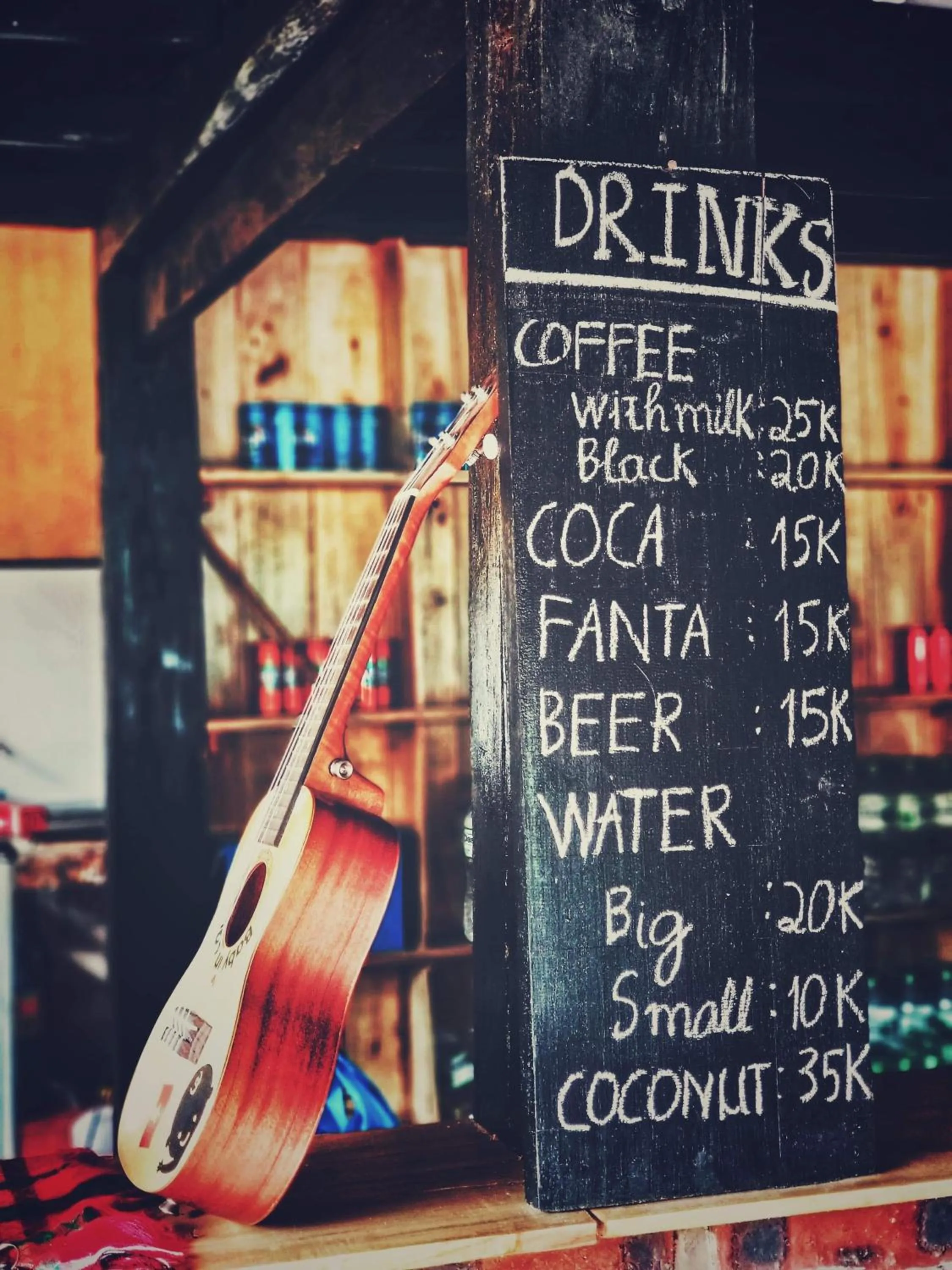 Food and drinks in Golden Jungle House