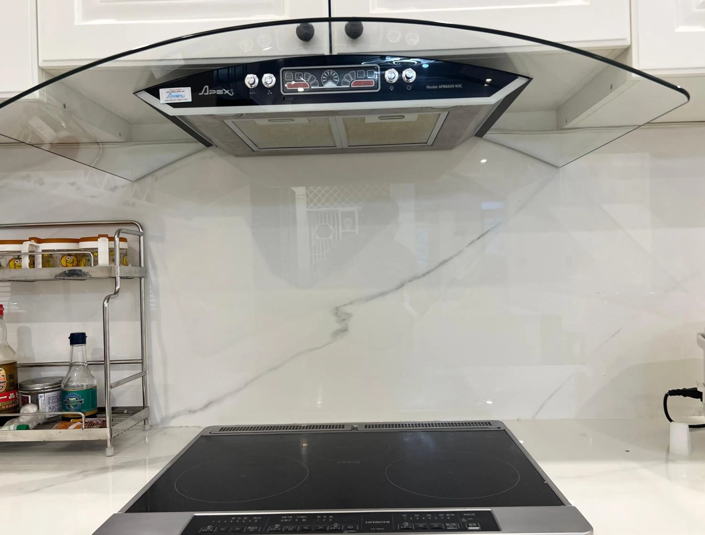 Kitchen or kitchenette in Golden Jungle House