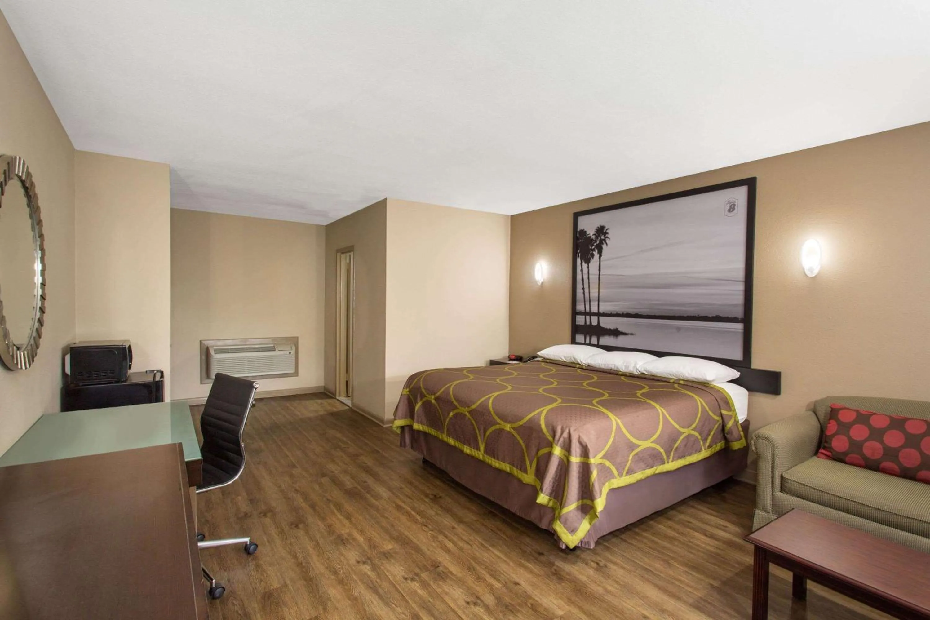Photo of the whole room, Bed in Super 8 by Wyndham Pensacola NAS Area