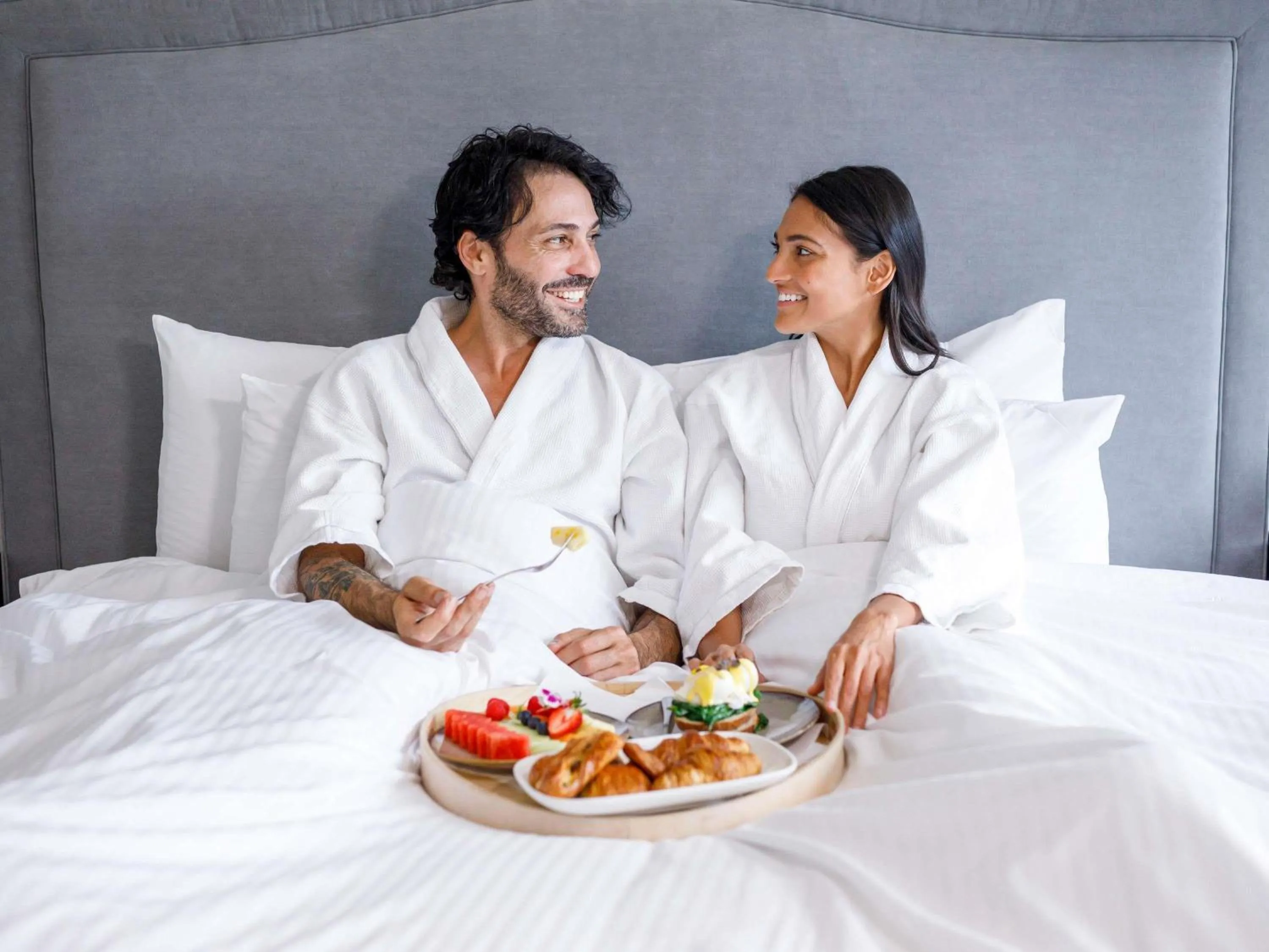 Property building, Bed in Pullman Sydney Hyde Park