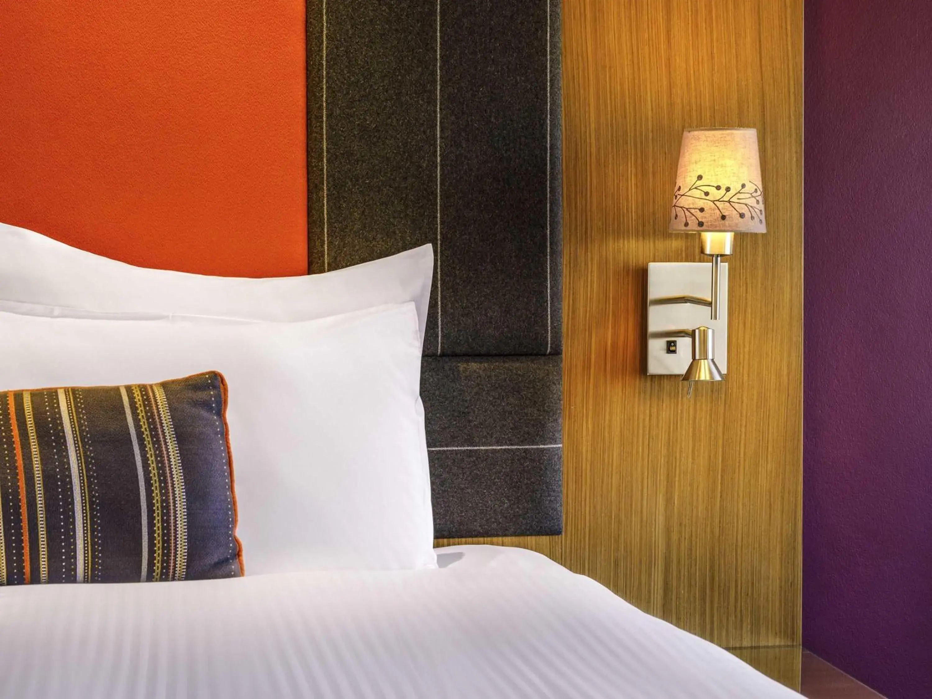 Bedroom, Bed in Pullman Sydney Hyde Park Bedroom, Bed in Pullman Sydney Hyde Park