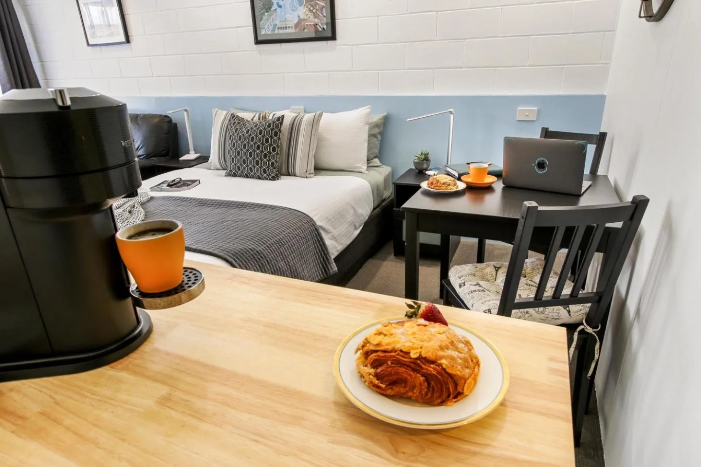 Food and drinks in Sandbar Motel