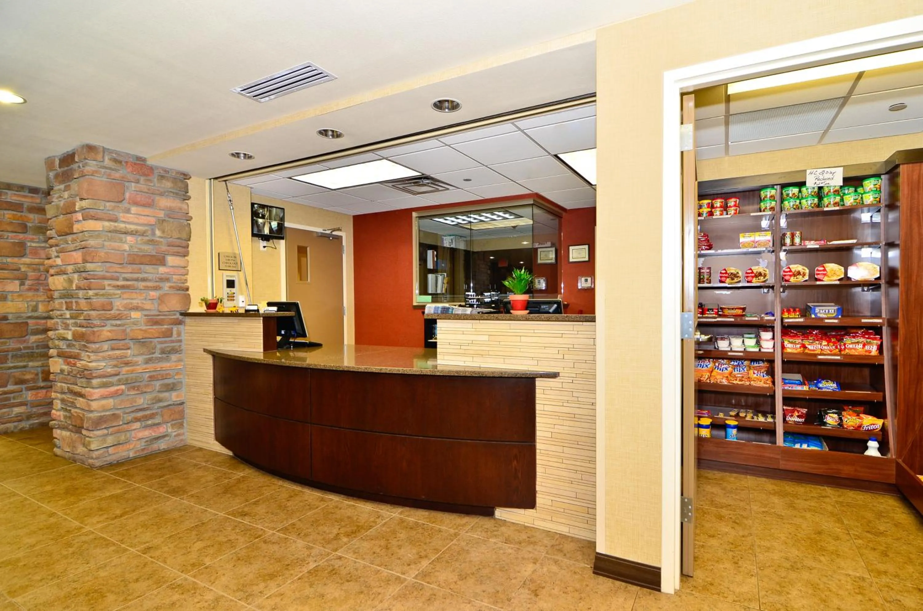 Lobby or reception in Hawthorn Suites by Wyndham Williston