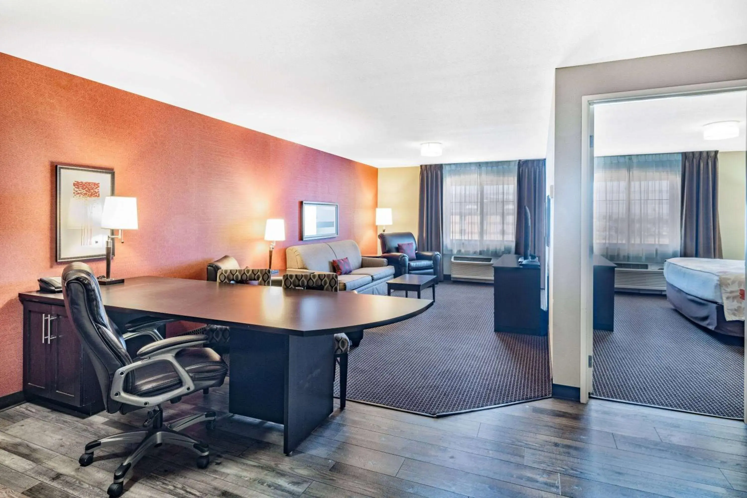 Bed in Hawthorn Suites by Wyndham Williston Bed in Hawthorn Suites by Wyndham Williston