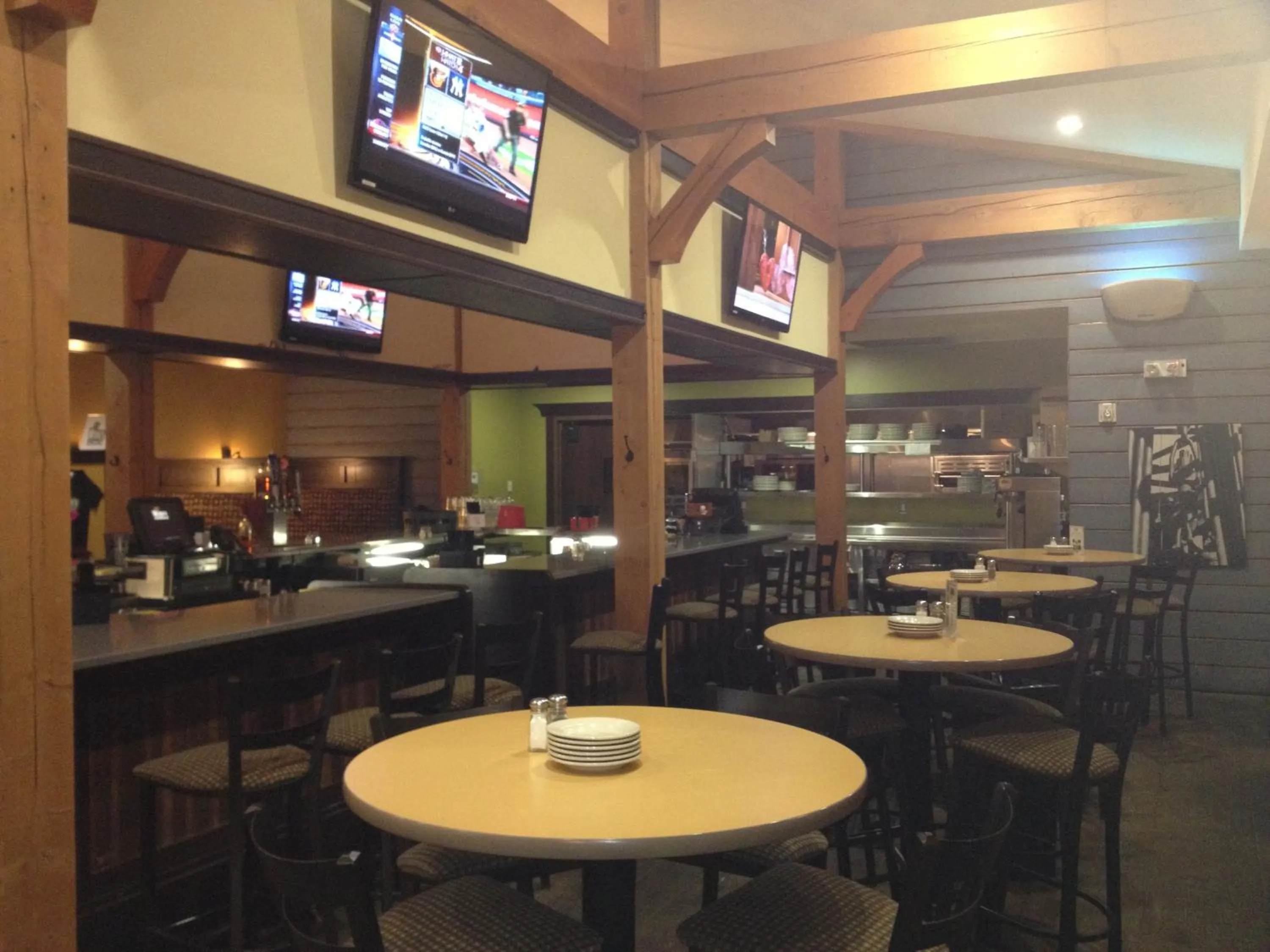 Restaurant/places to eat in Hawthorn Suites by Wyndham Williston