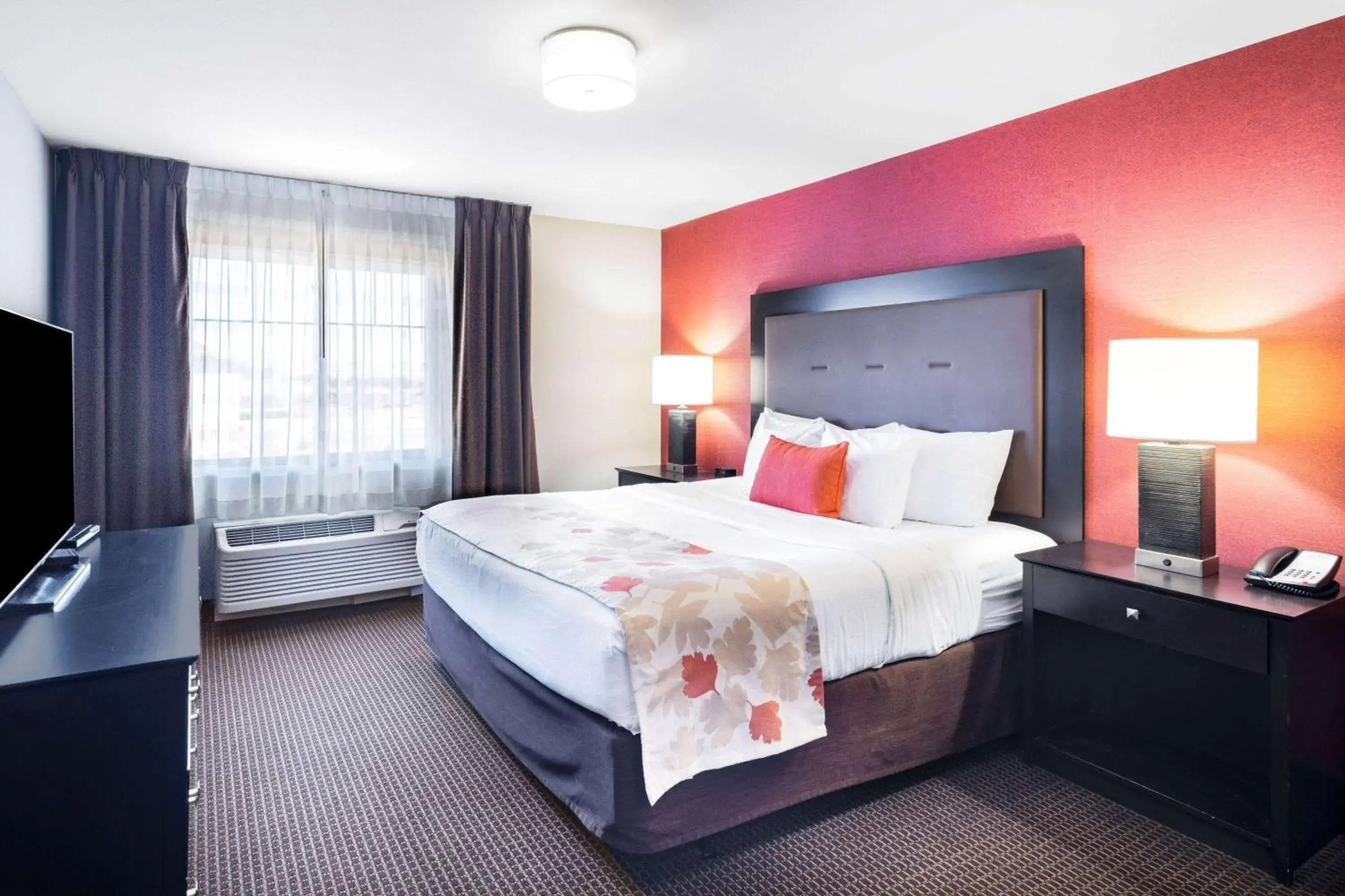 Bed in Hawthorn Suites by Wyndham Williston Bed in Hawthorn Suites by Wyndham Williston