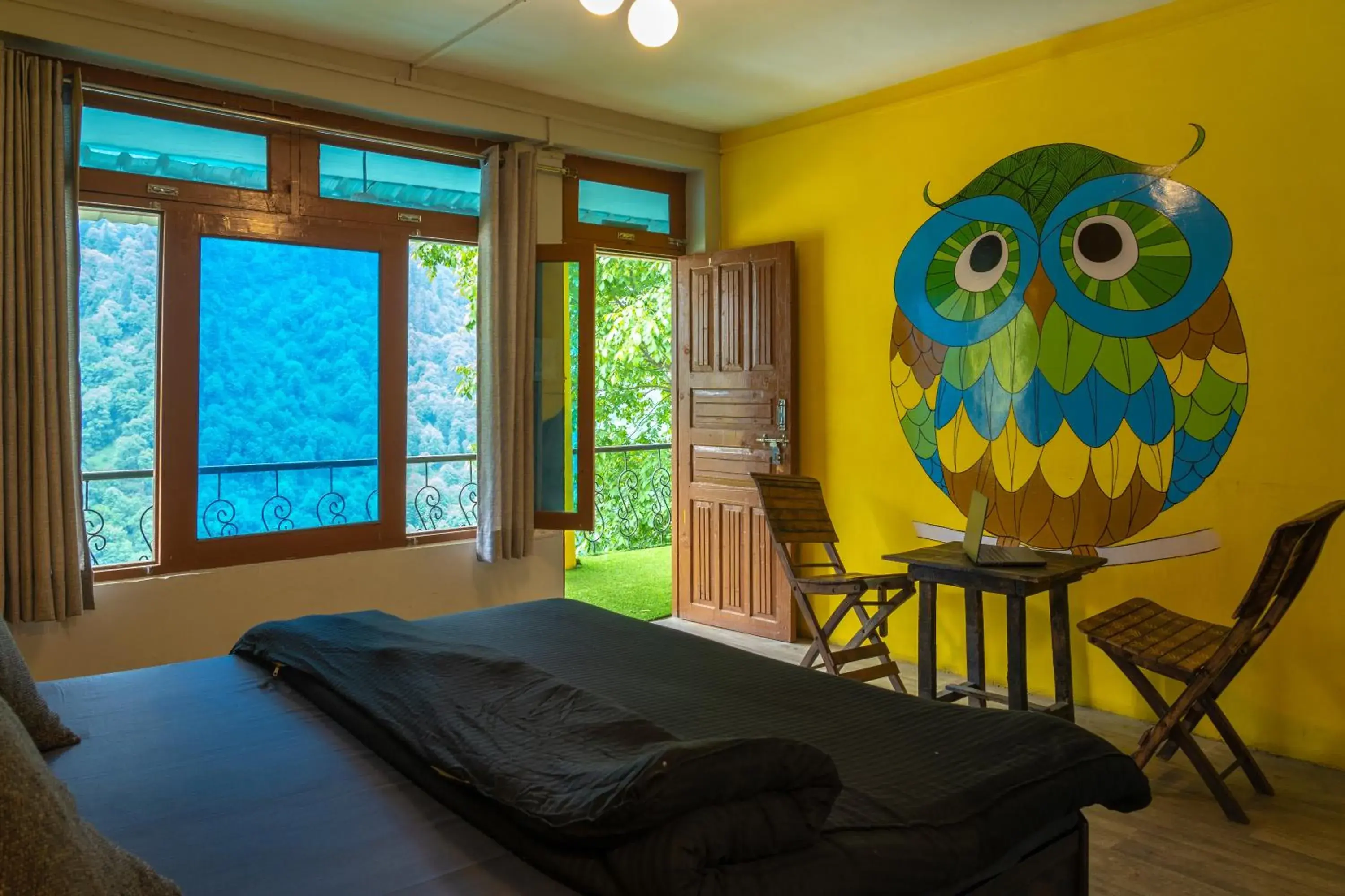 Bedroom in Whoopers Hostel Tosh Bedroom in Whoopers Hostel Tosh